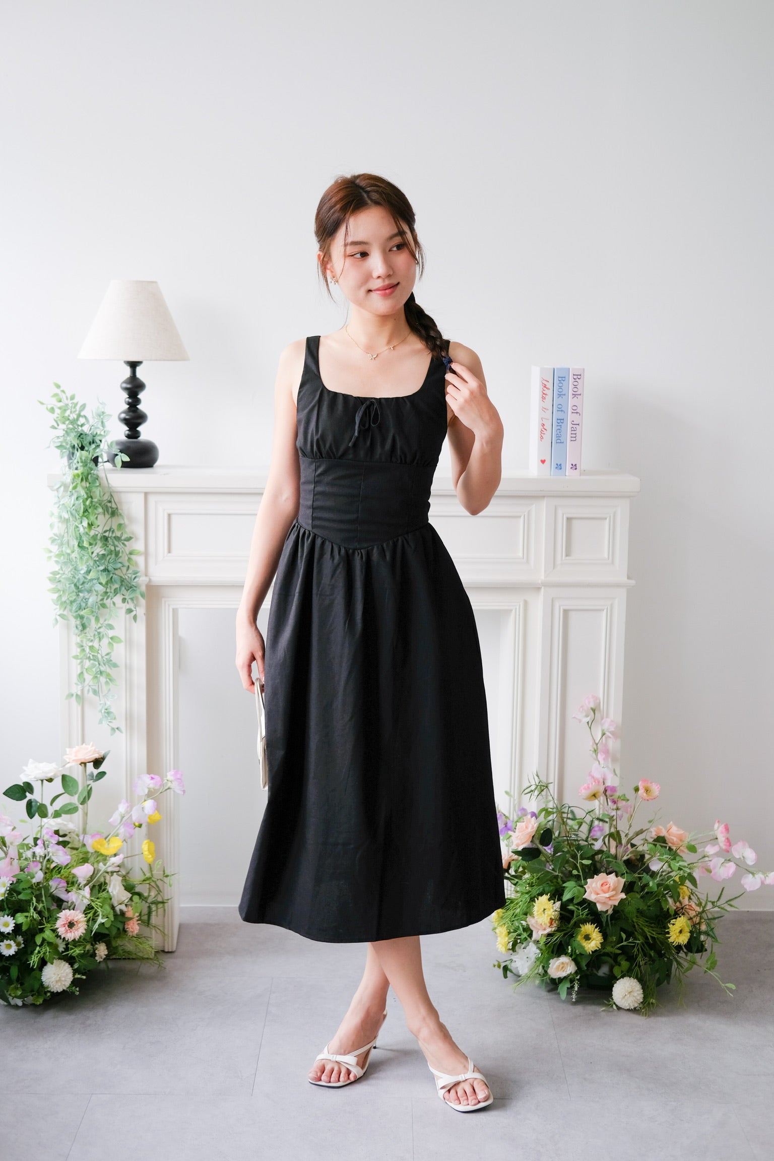Carmie Thick Waist Midi Dress (Black)