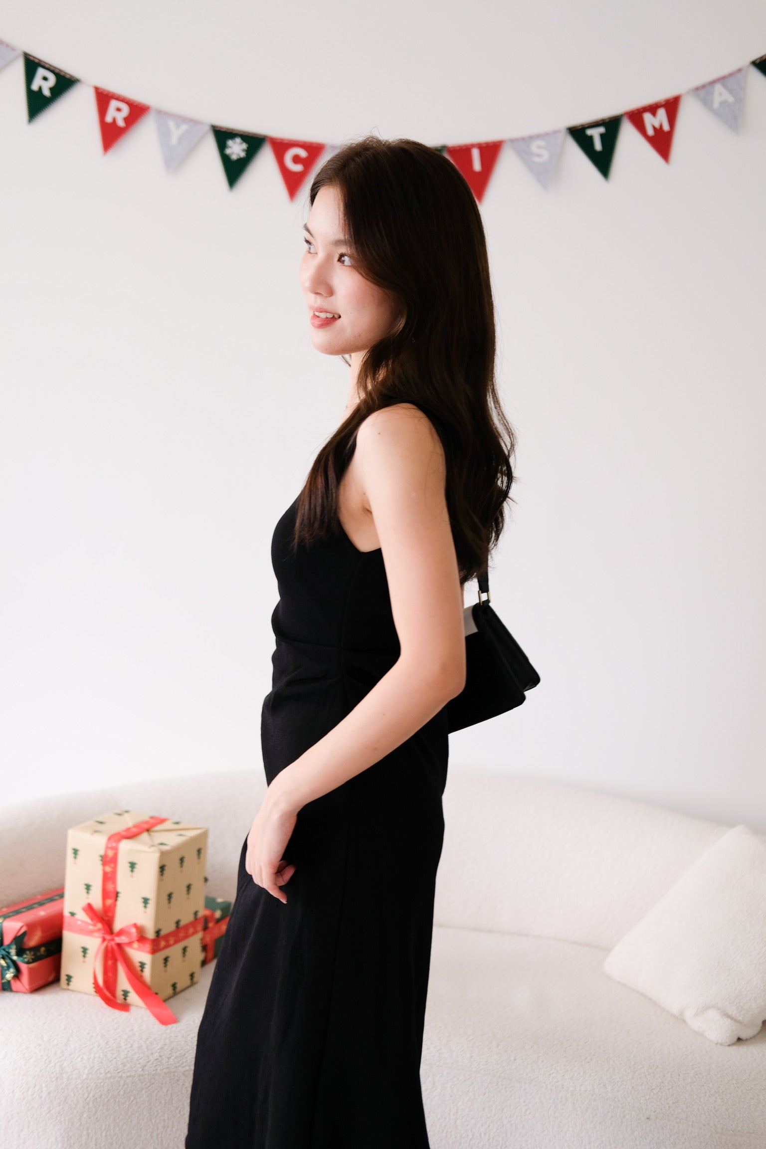 Roxanne Knit Comfy Midaxi Dress (Black)