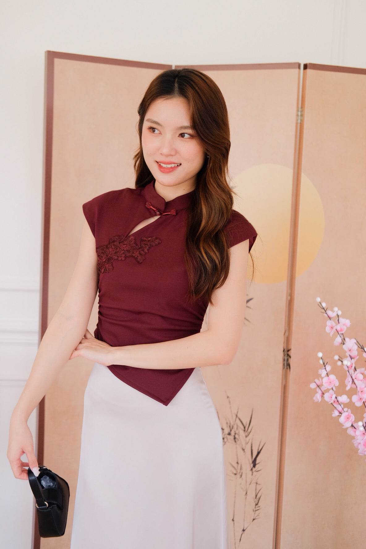 安逸 An Yi Basic Ruched Crop Top (Dark Red)