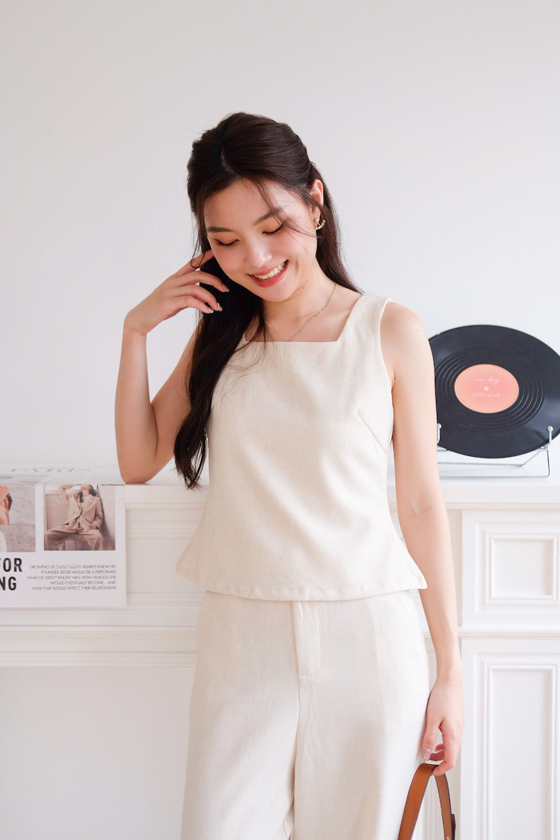 Reagan Square Neck Minimal Set (Beige)