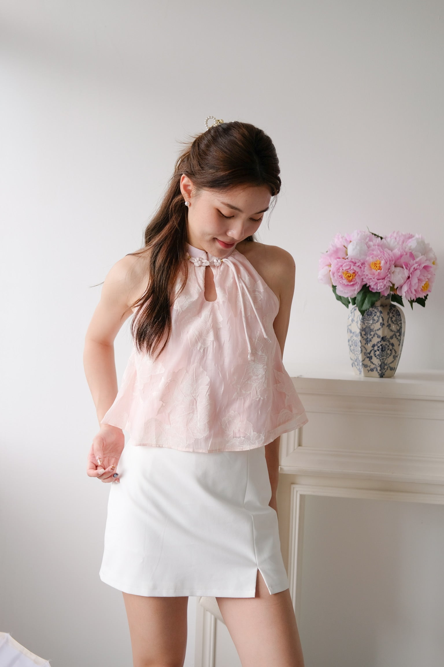 Chu Ran Floral Organza Cheongsam Top (Light Pink)