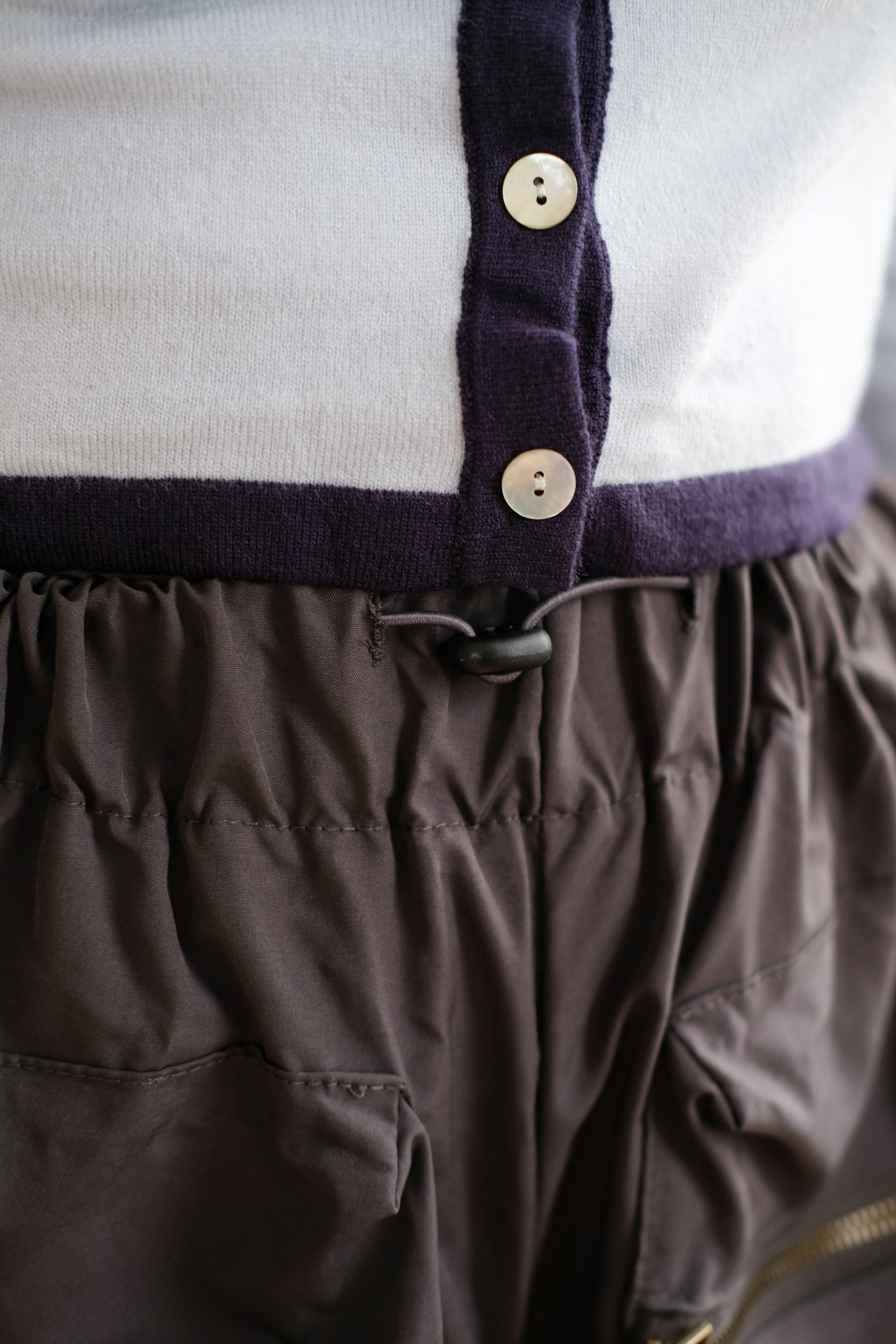 Grey Cargo Pockets Shorts