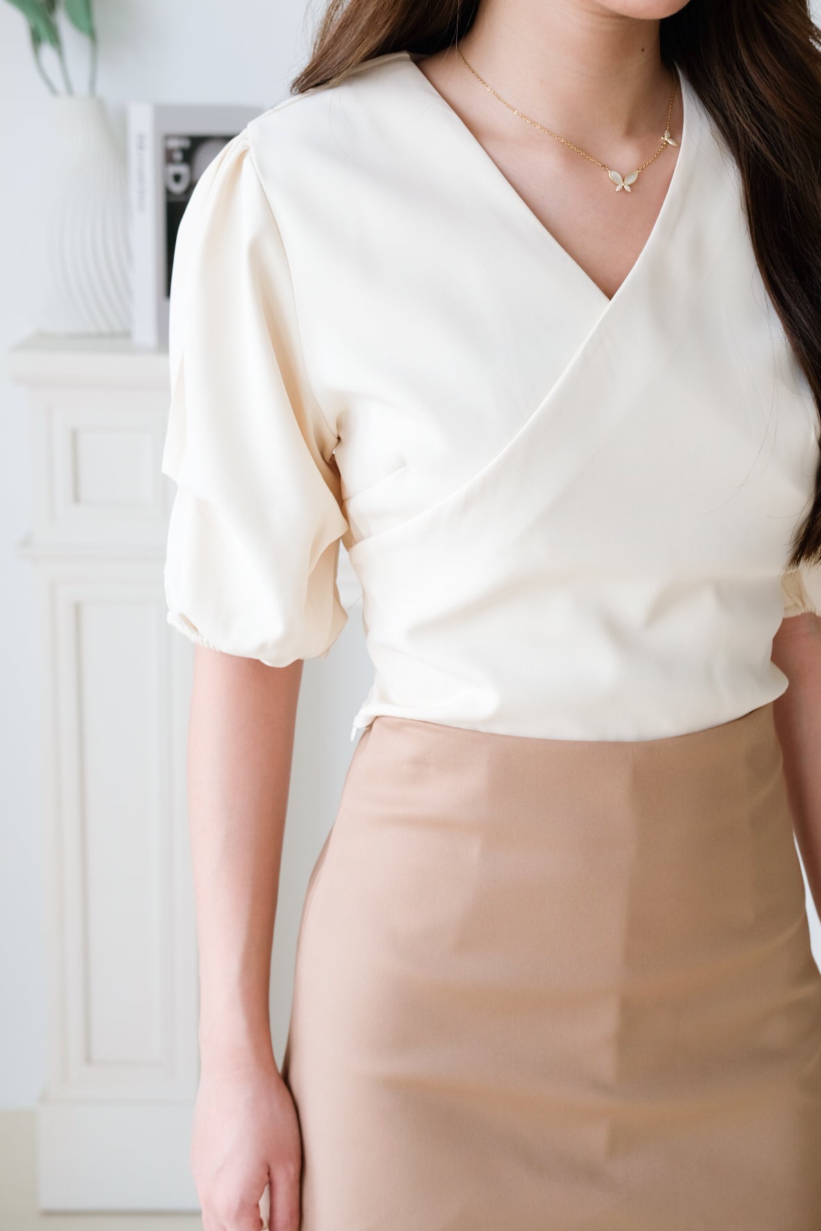 Laura Puffy Crop Top (Cream)
