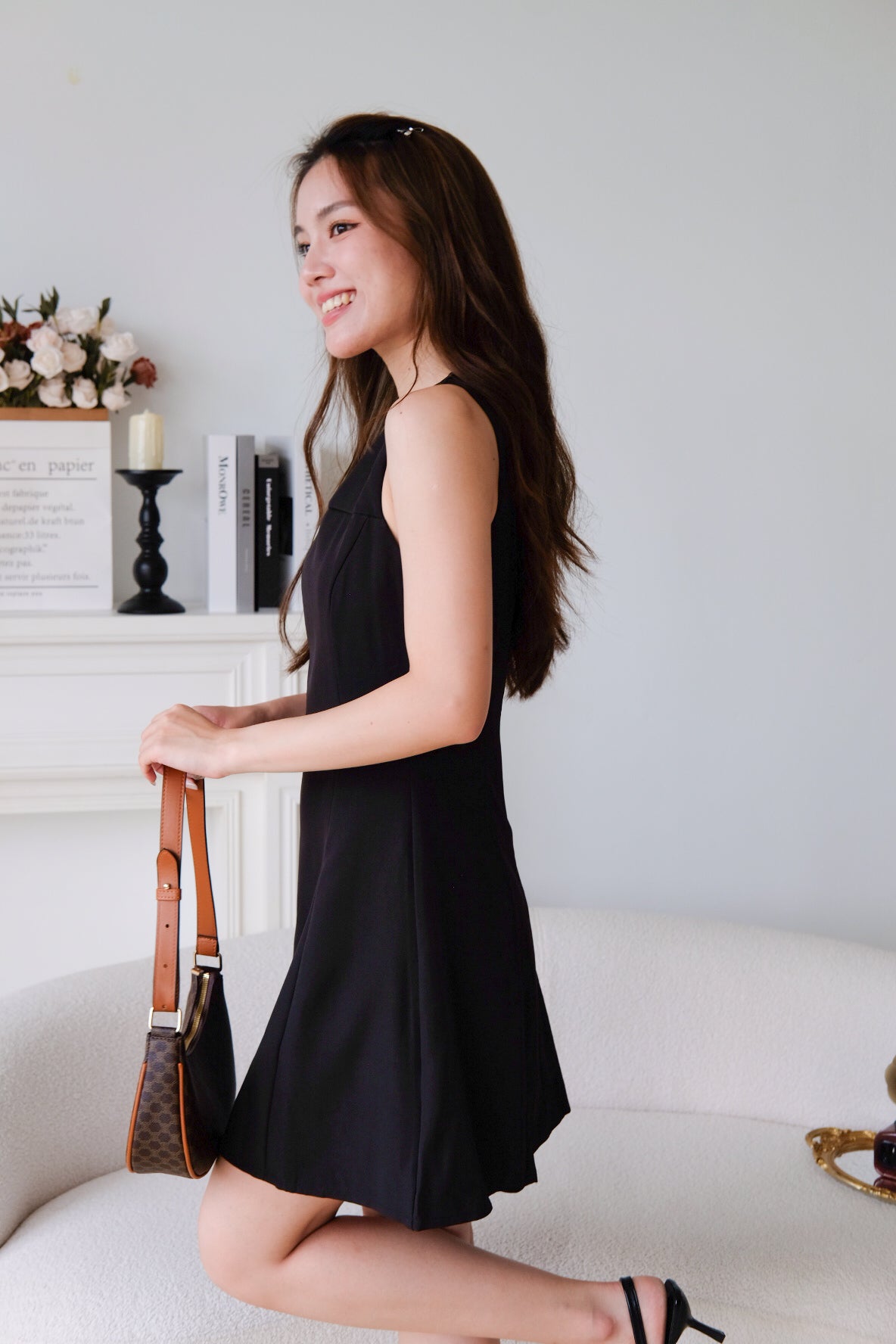 Yuna Classic A Line Dress (Black)