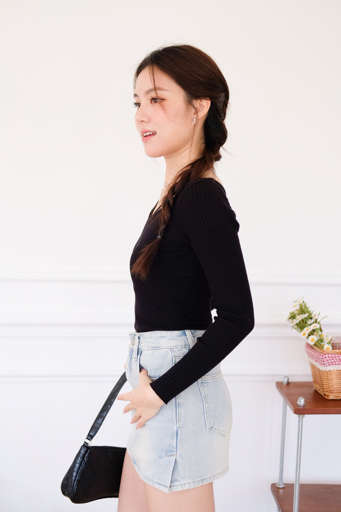 Tristan V Line Sculpted Long Sleeves Top (Black)