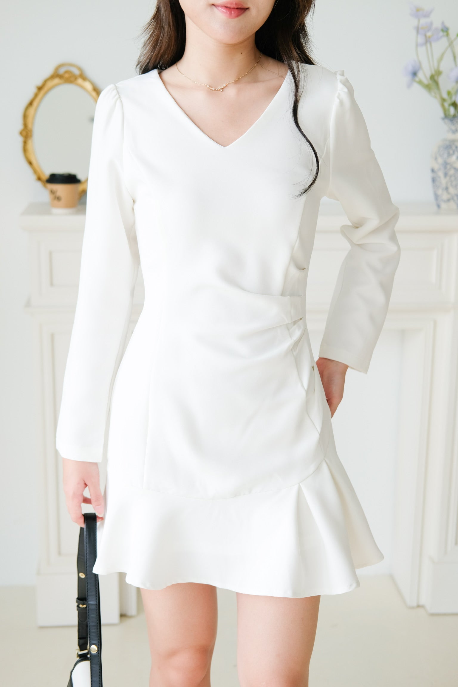 Phoebe Sleeves Ruffle Dress (White)