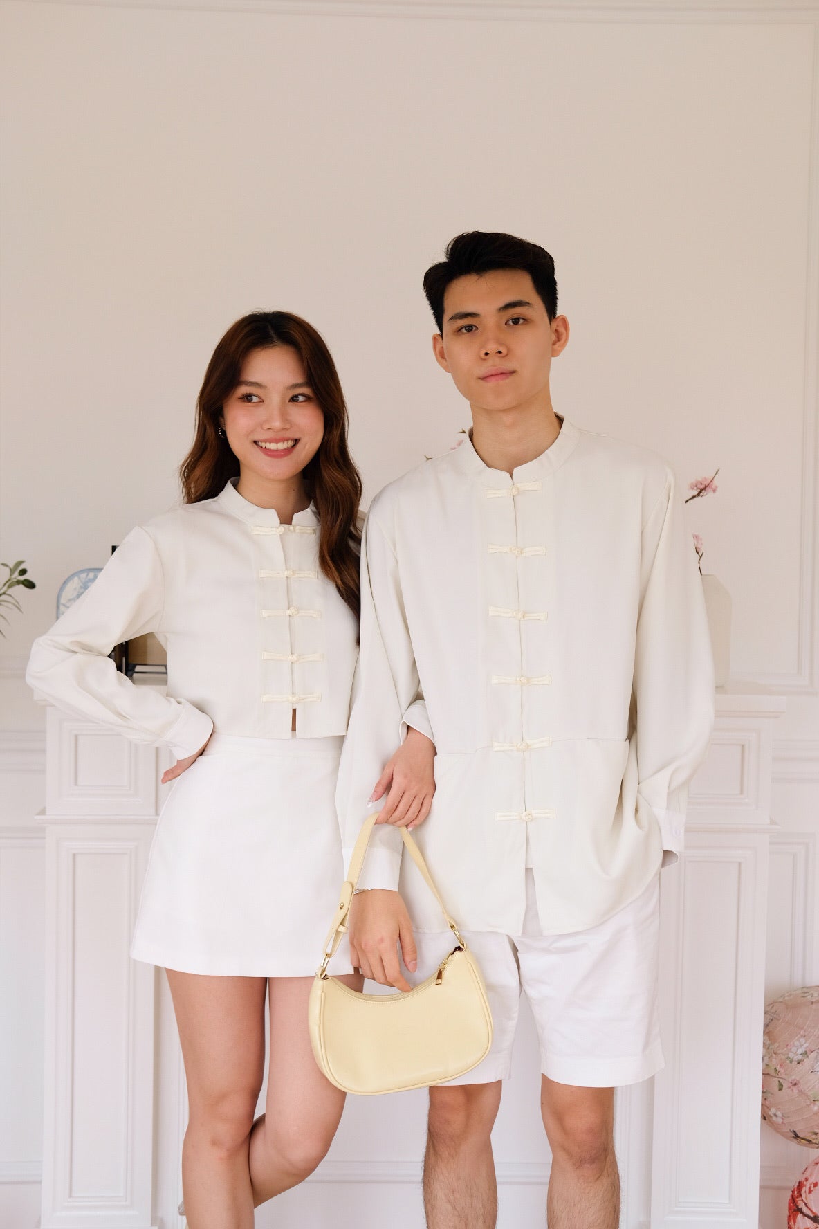 和妍 Yan Long Sleeves Crop Top (Ivory Cream)