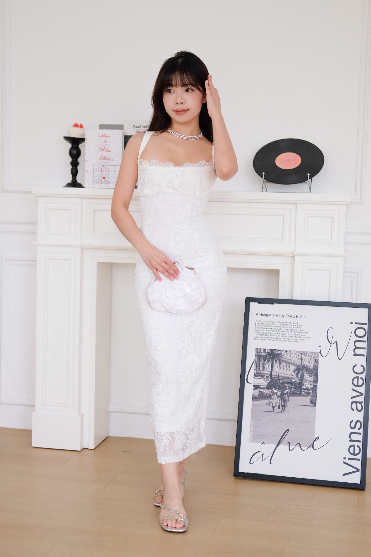 Aralyn Lace Sculpted Bodycon Midi Dress (White)