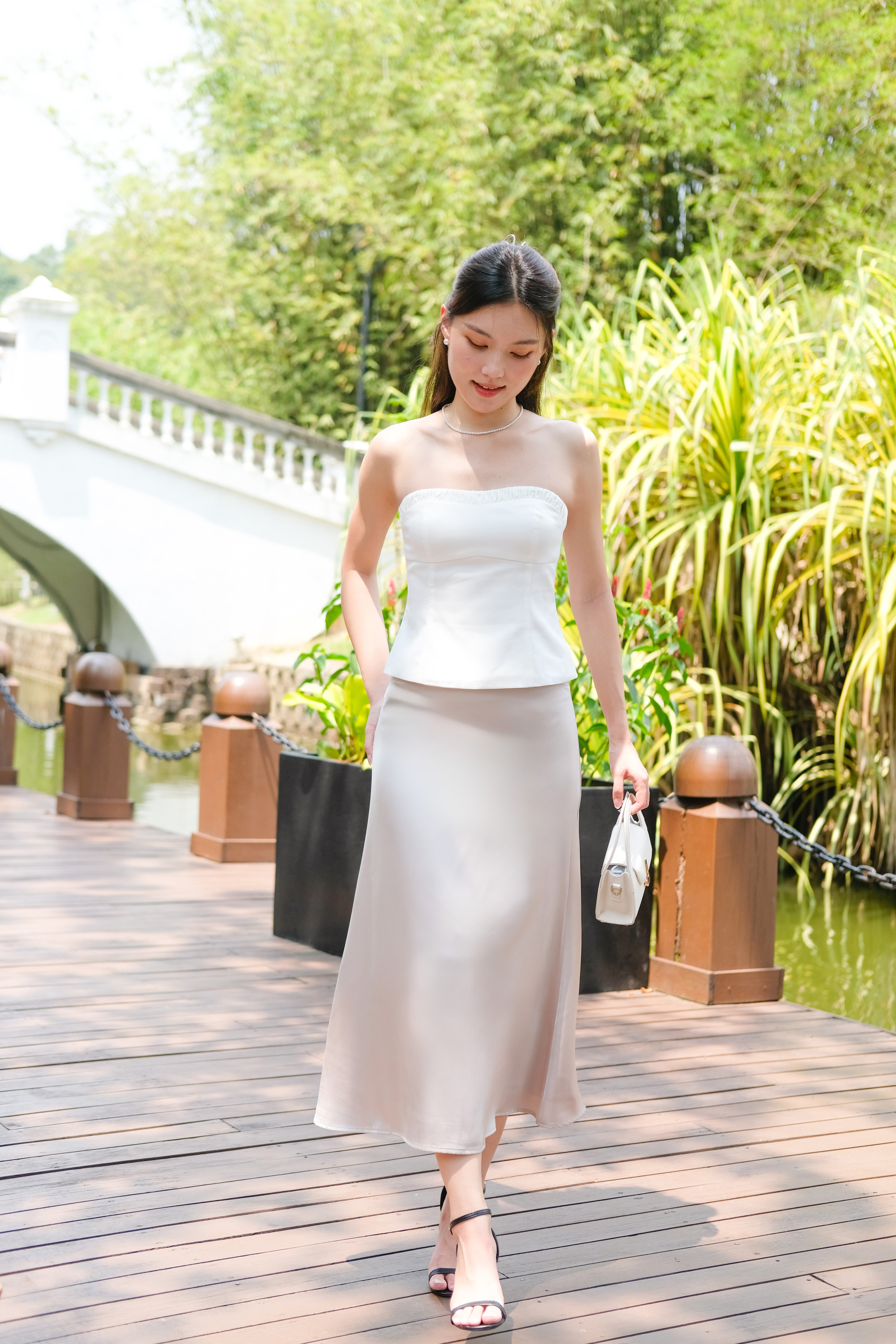 Luna Satin Midi Skirt (Champagne)