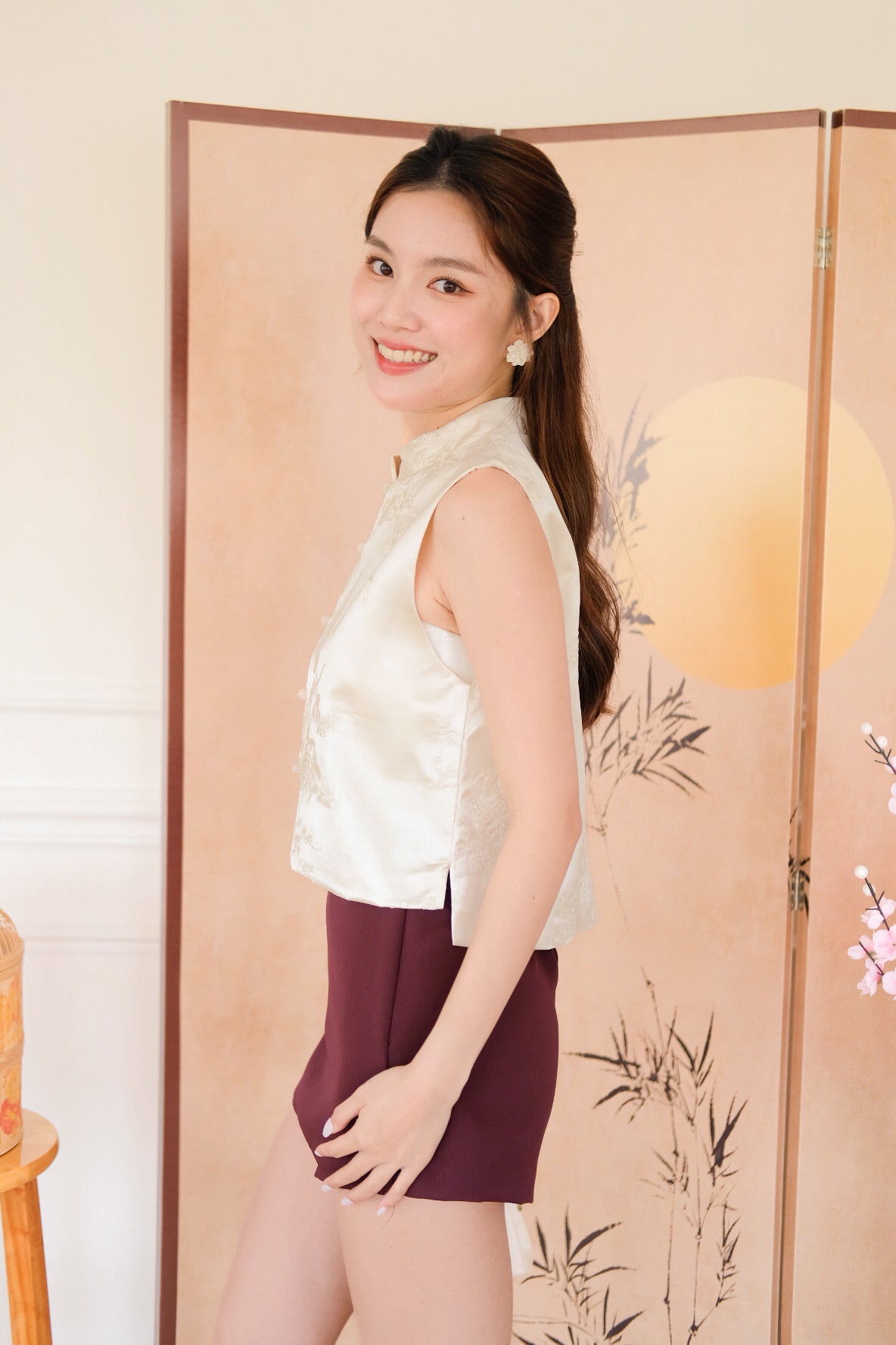 宋 Song Satin Cheongsam Vest Top (Light Beige)