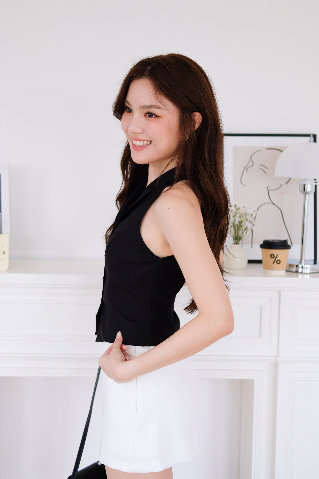 Selene Crop Vest Top (Black)
