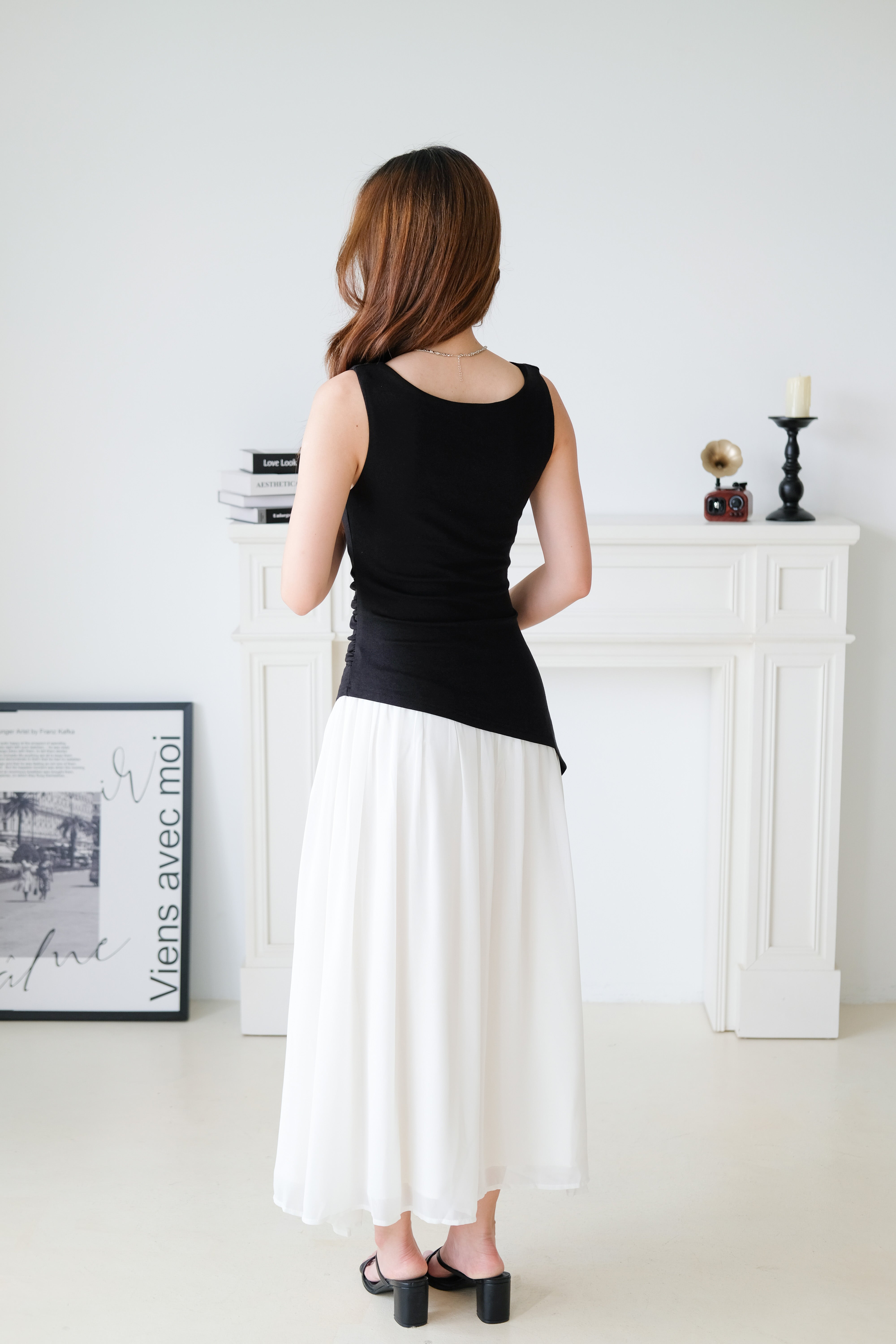 Soleil Contrast Asymmetrical Dress (Black)