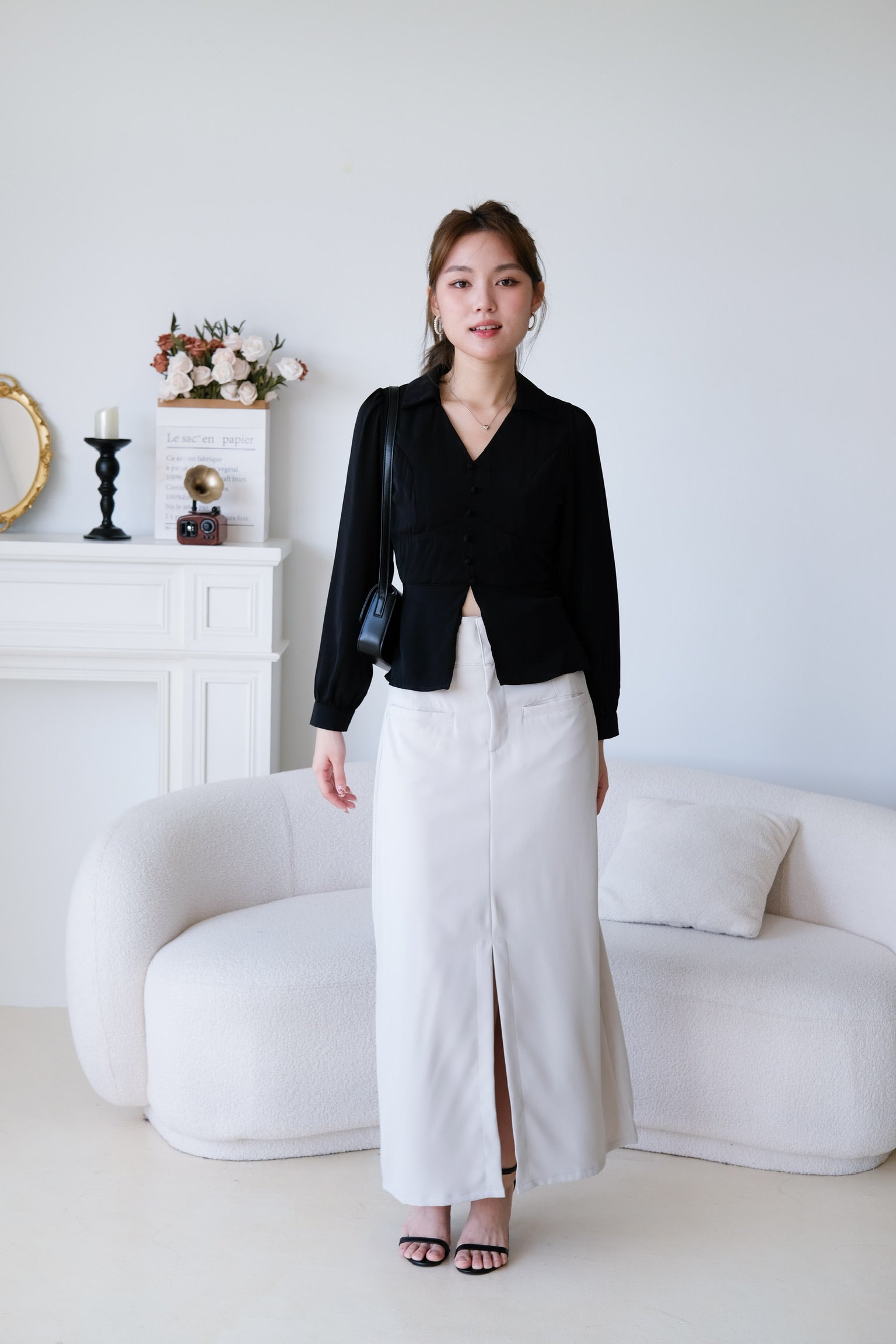 Gillian Button Long Sleeves Top (Black)