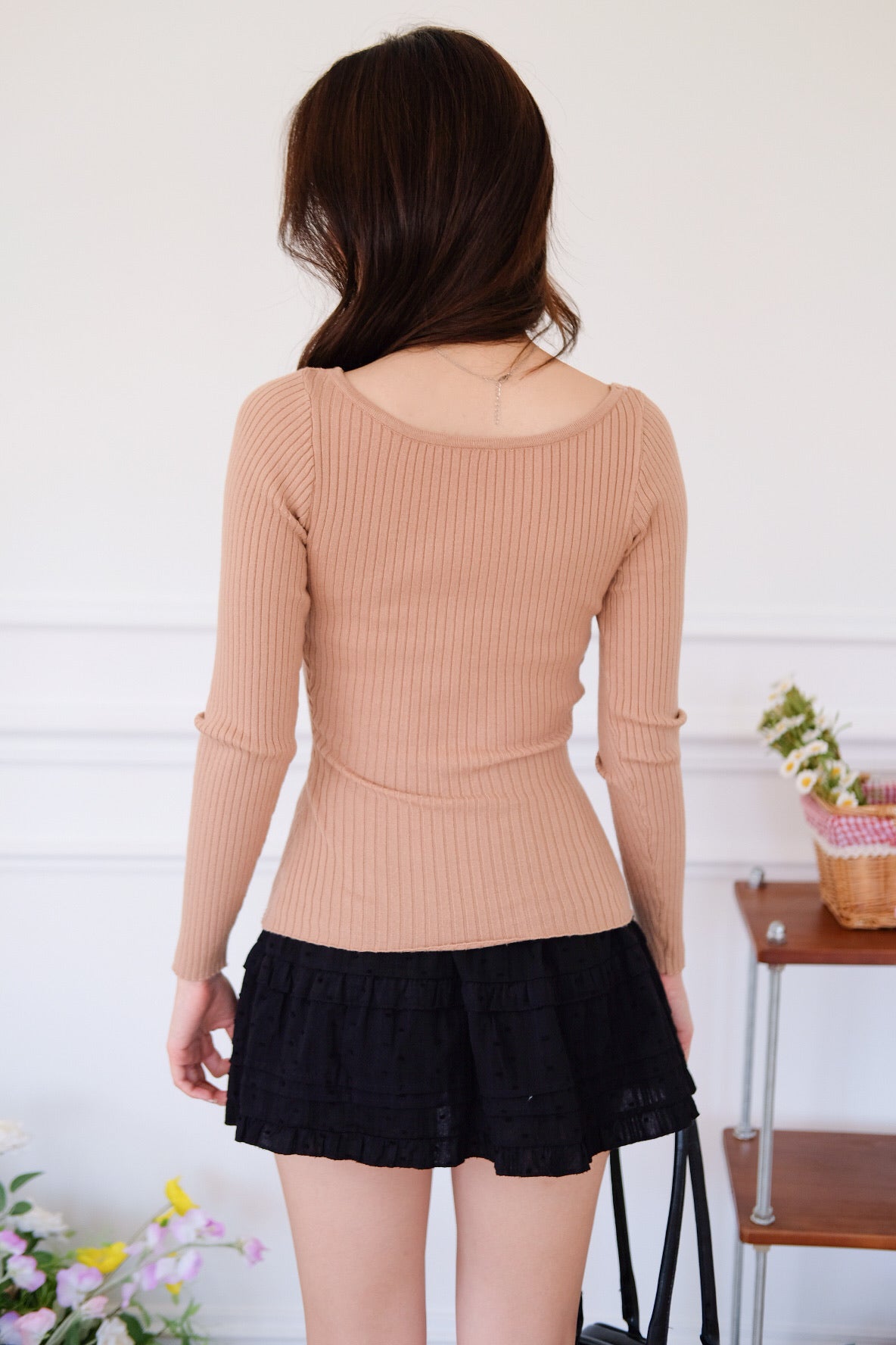 Tristan V Line Sculpted Long Sleeves Top (Khaki)