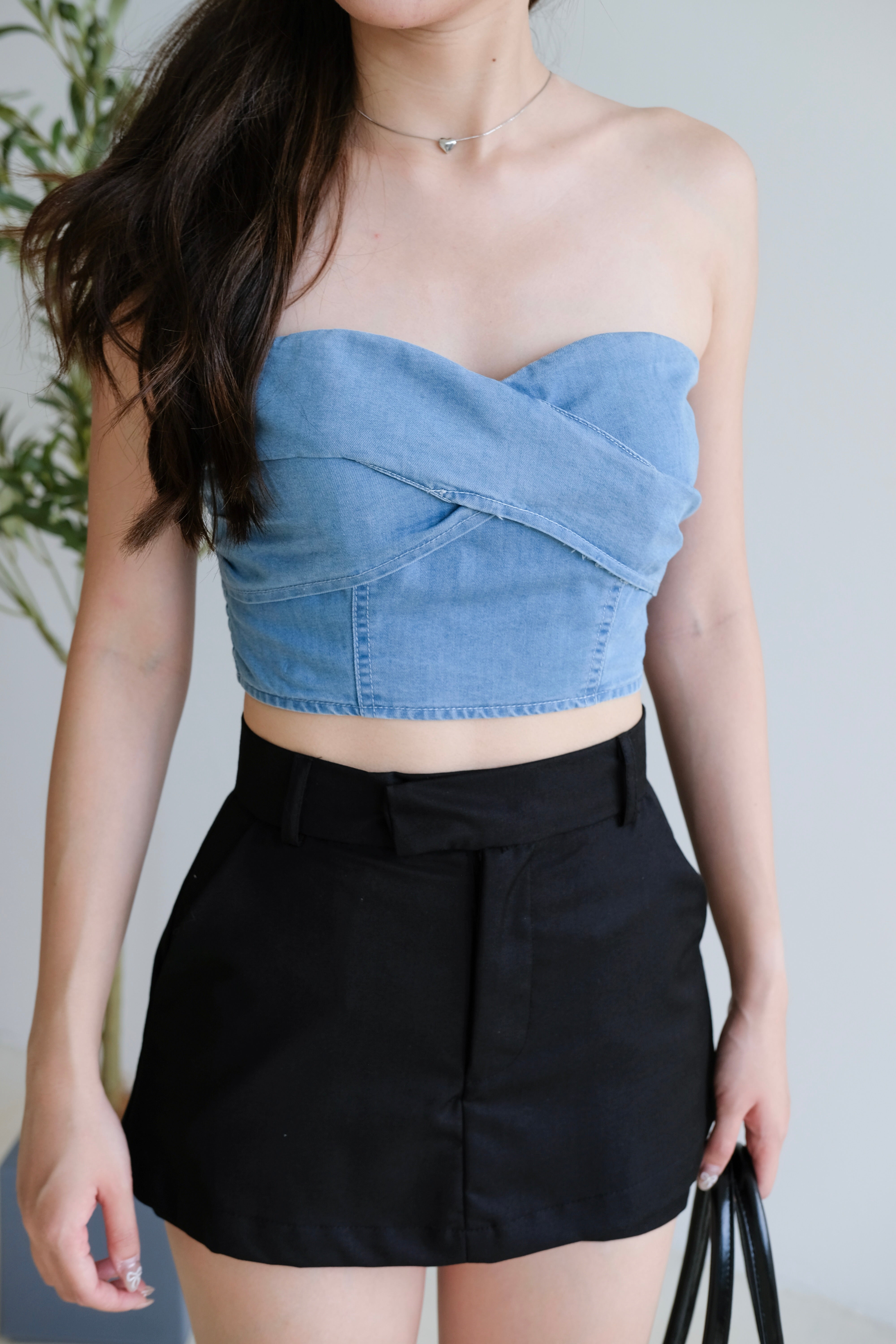 Shyla Sweetheart Denim Padded Crop Top (Light Blue)