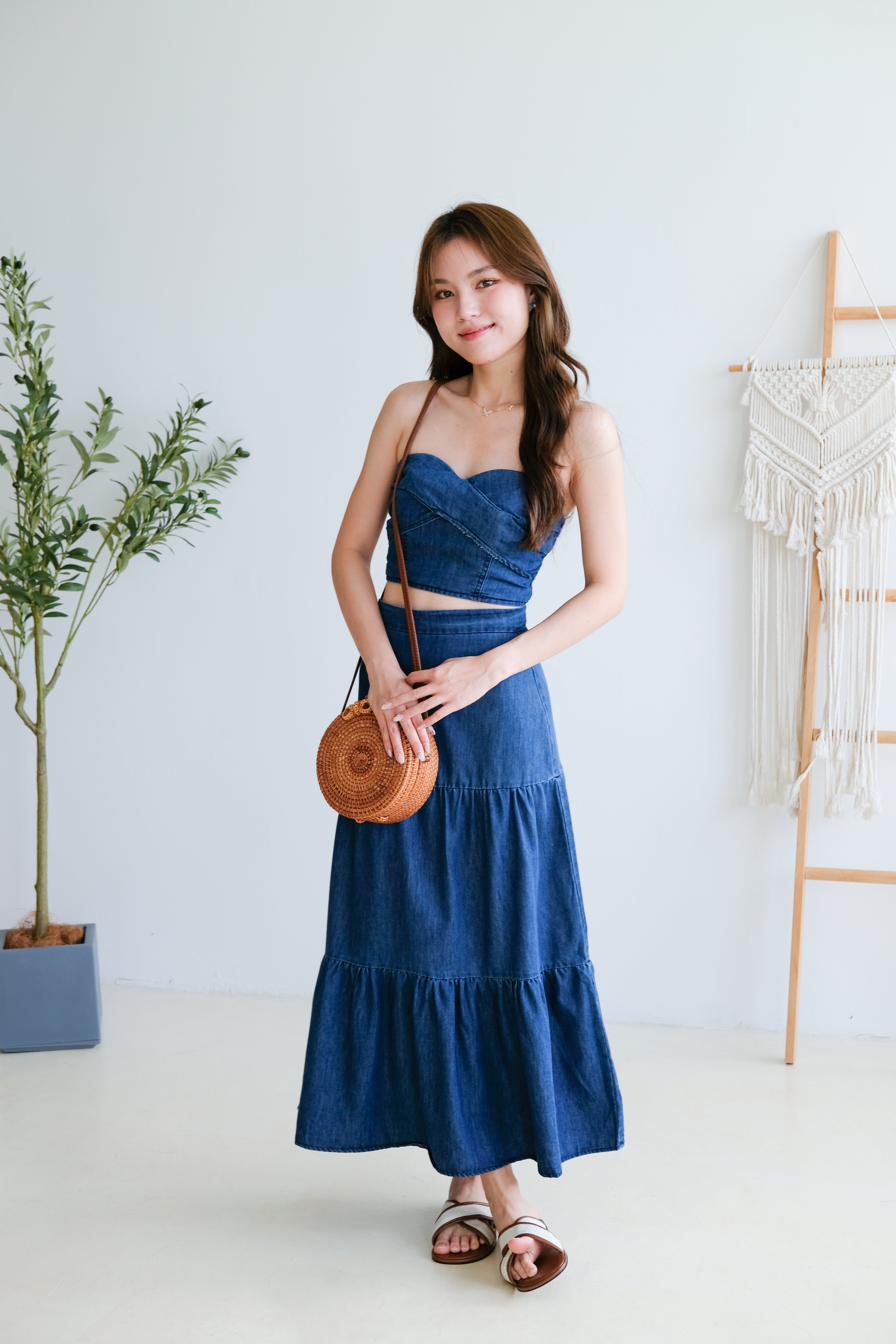 Shyla Sweetheart Denim Padded Crop Top (Dark Blue)