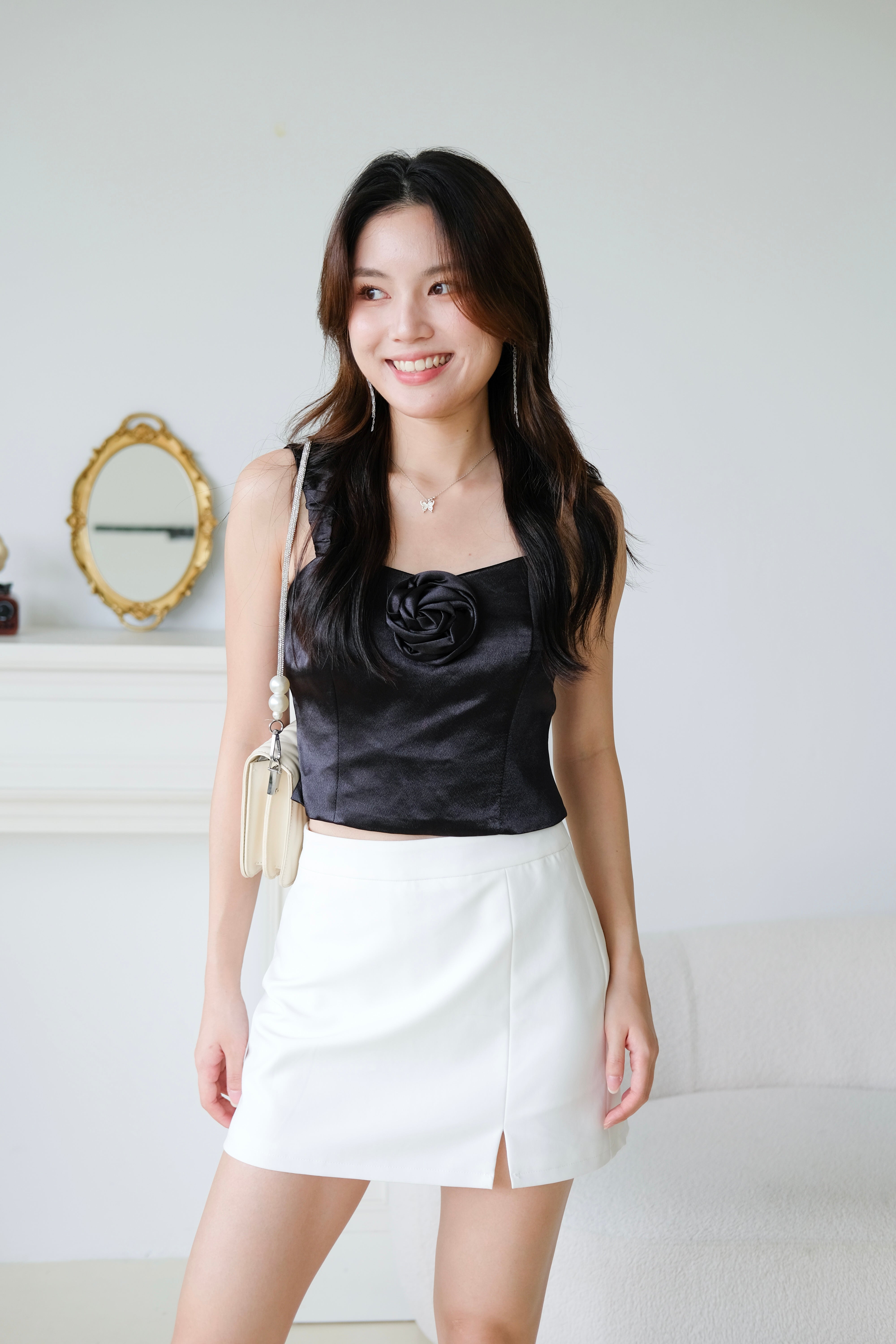 Amaris Satin Bubble Ruched Strap Crop Top (Black)