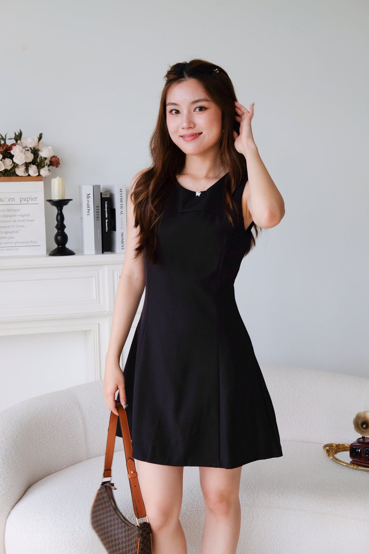 Yuna Classic A Line Dress (Black)