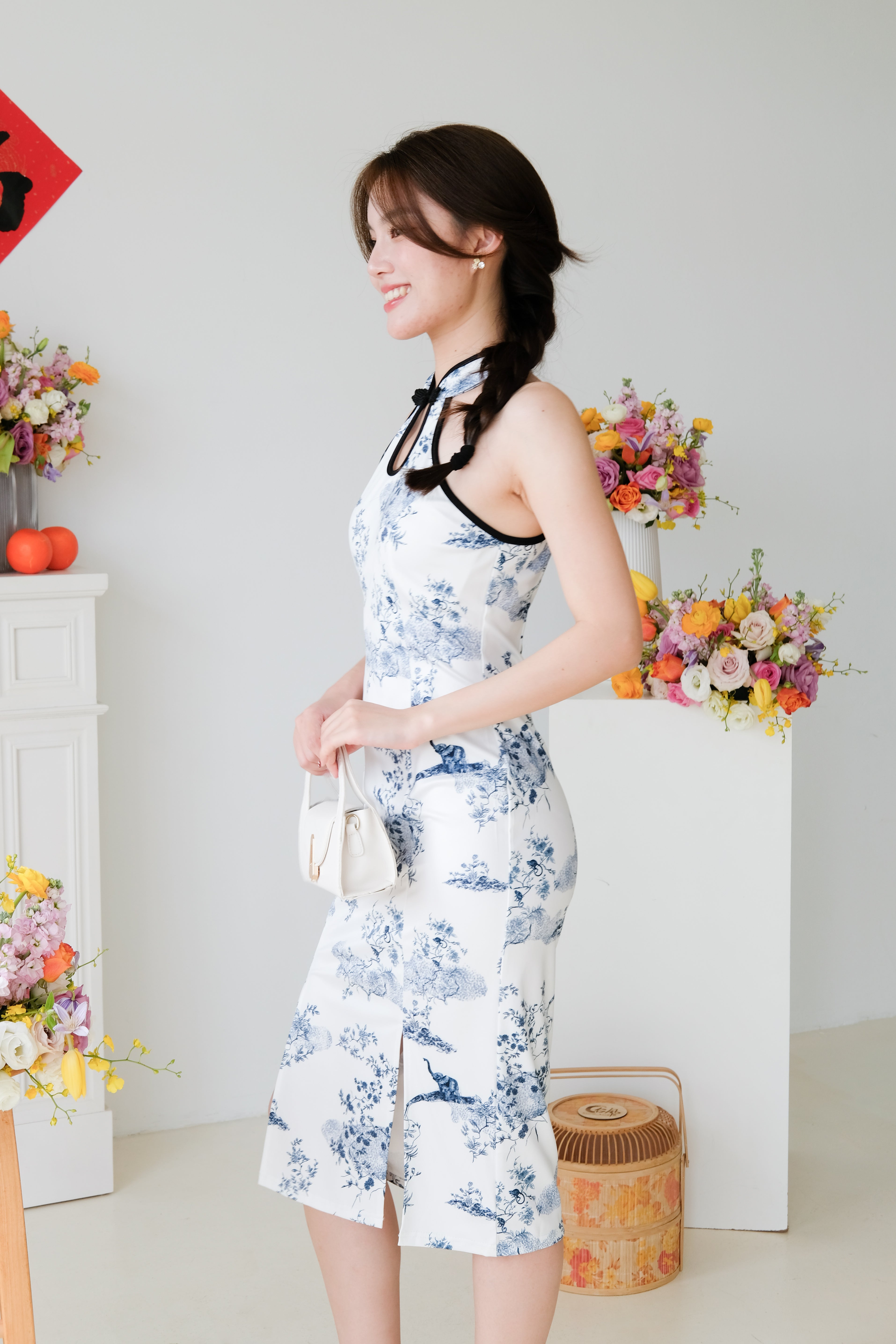 Yun Porcelain Halter Cheongsam (Porcelain Blue)