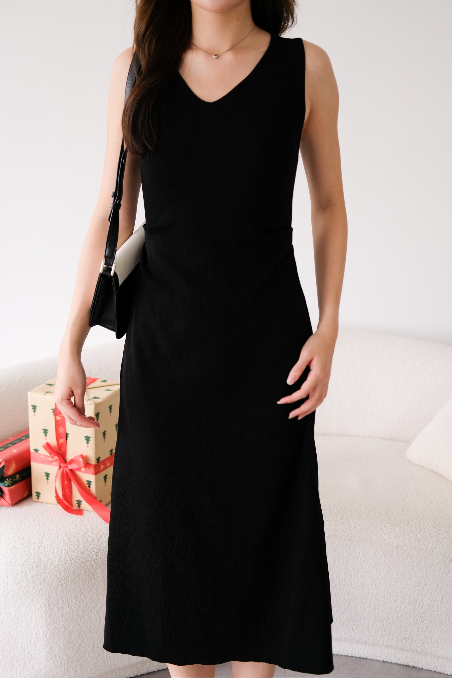 Roxanne Knit Comfy Midaxi Dress (Black)