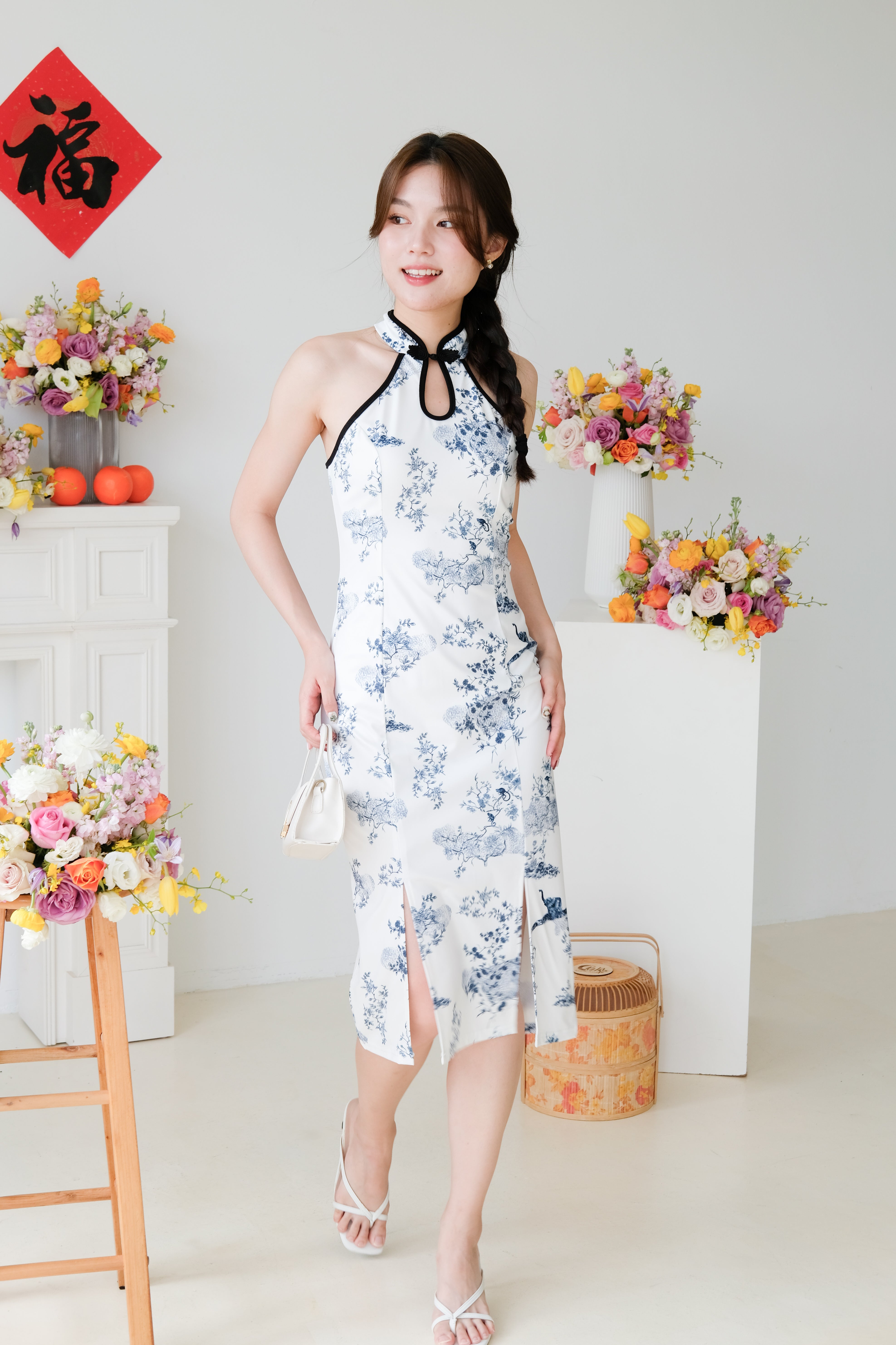 Yun Porcelain Halter Cheongsam (Porcelain Blue)