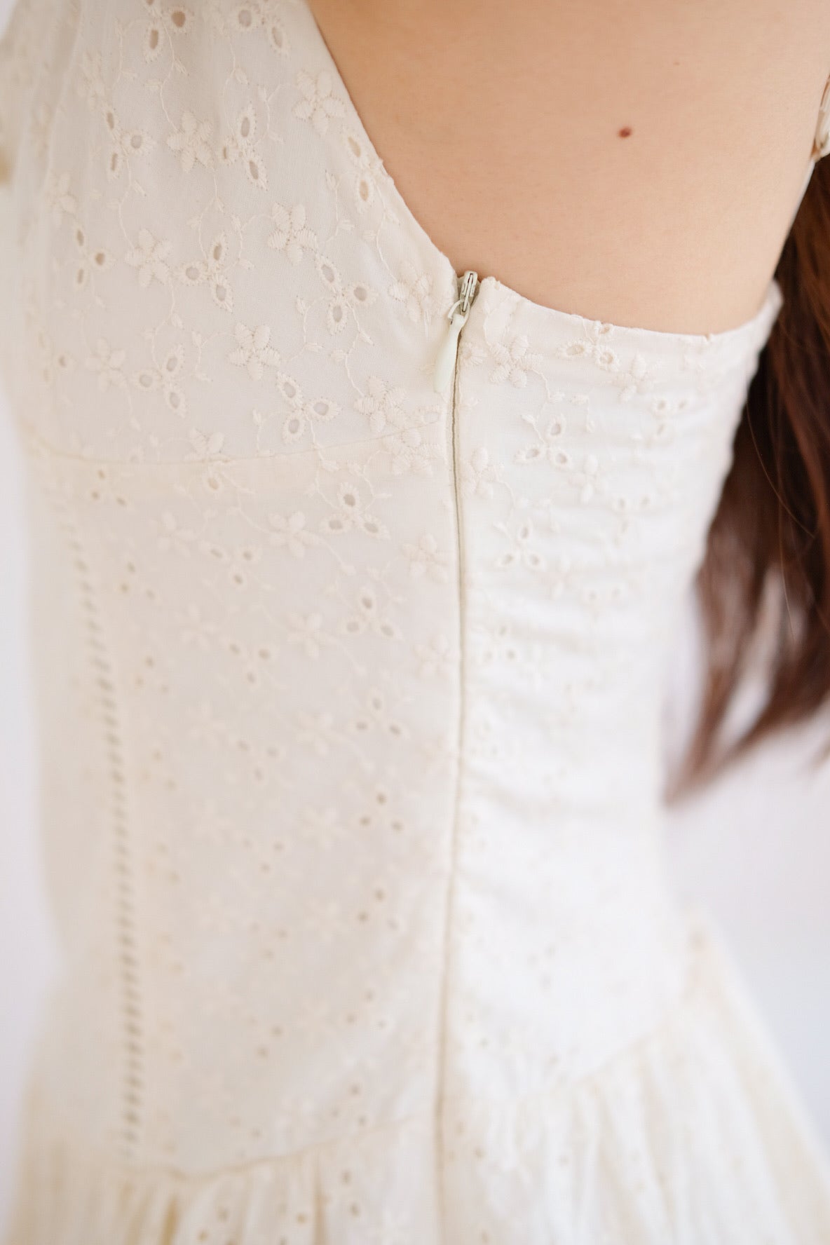 Reyna V Neck Eyelet Skater Dress (Cream)