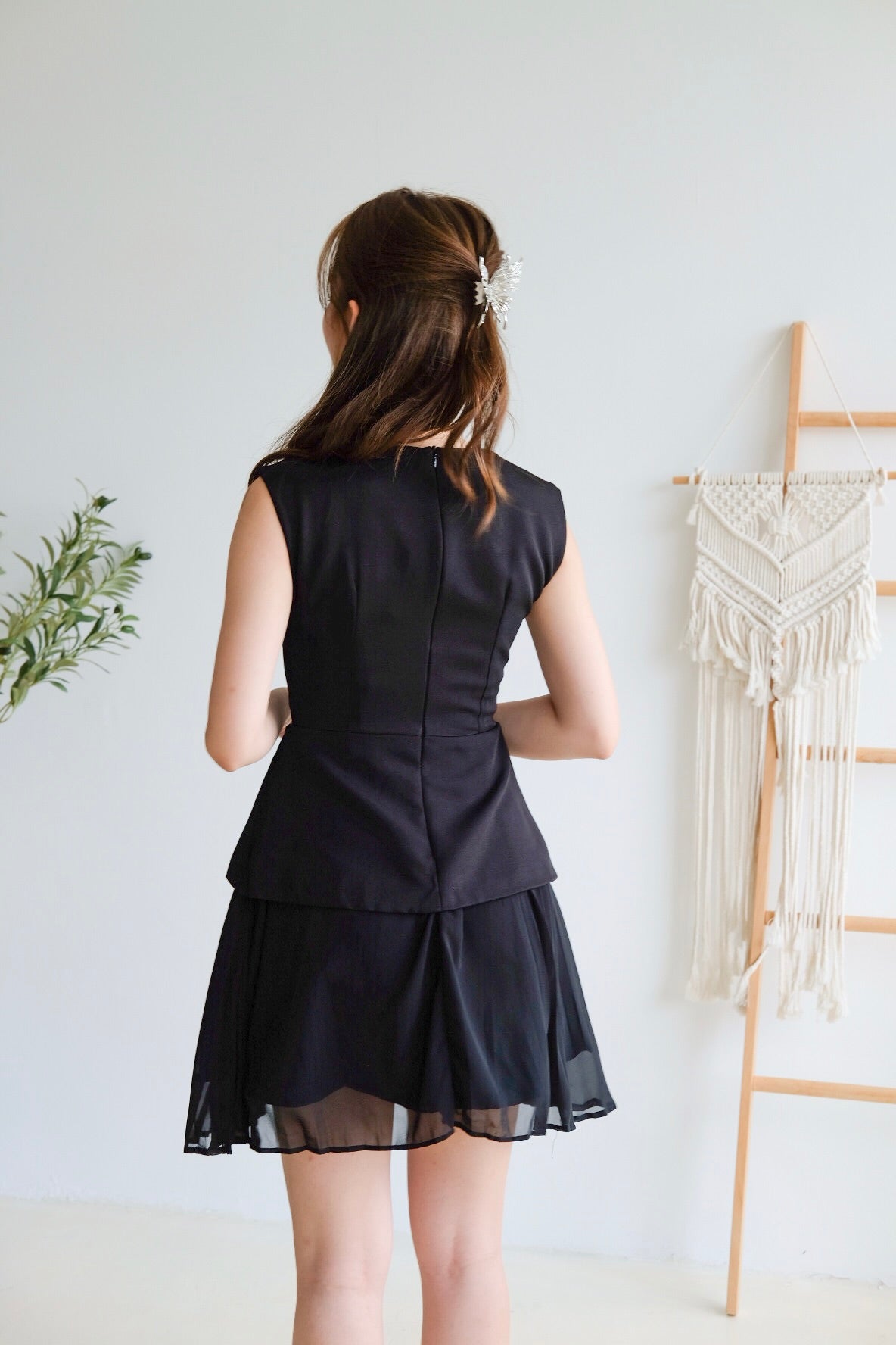 Belinda Contrast Hem Dress (Black)