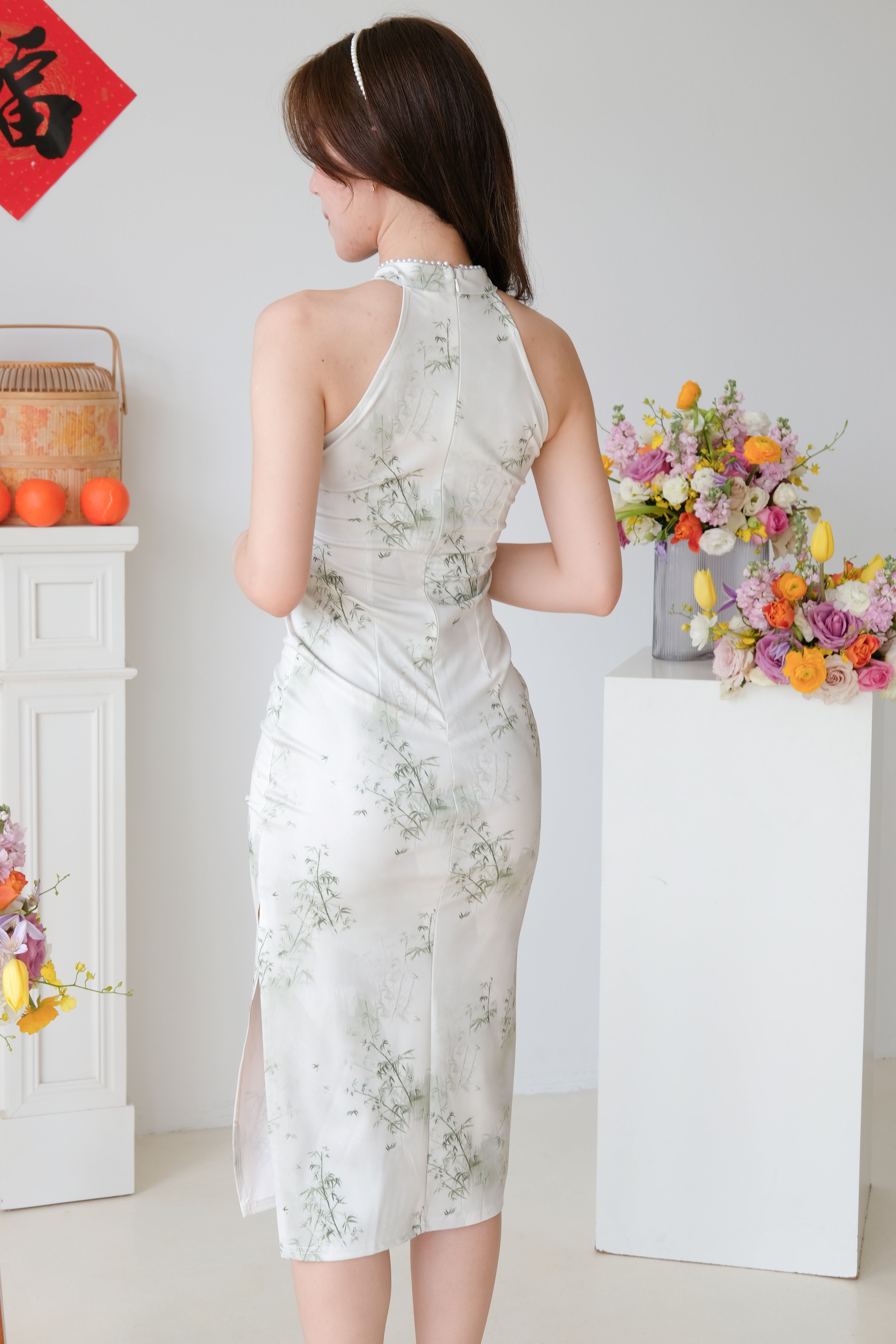 Jade Mini Pearl Halter Midi Cheongsam (Jade Green)