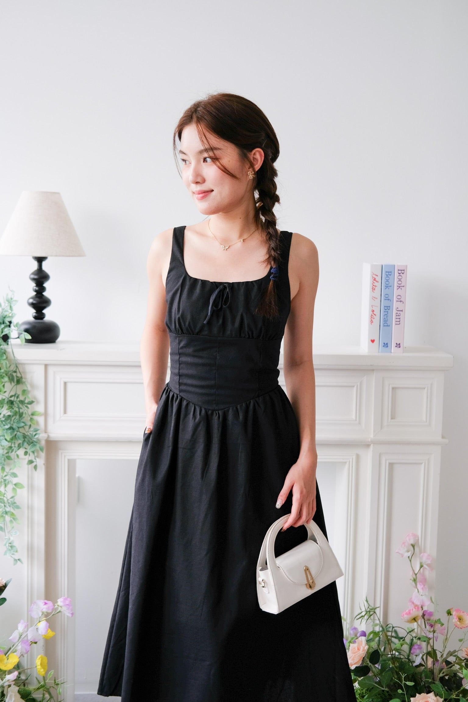 Carmie Thick Waist Midi Dress (Black)