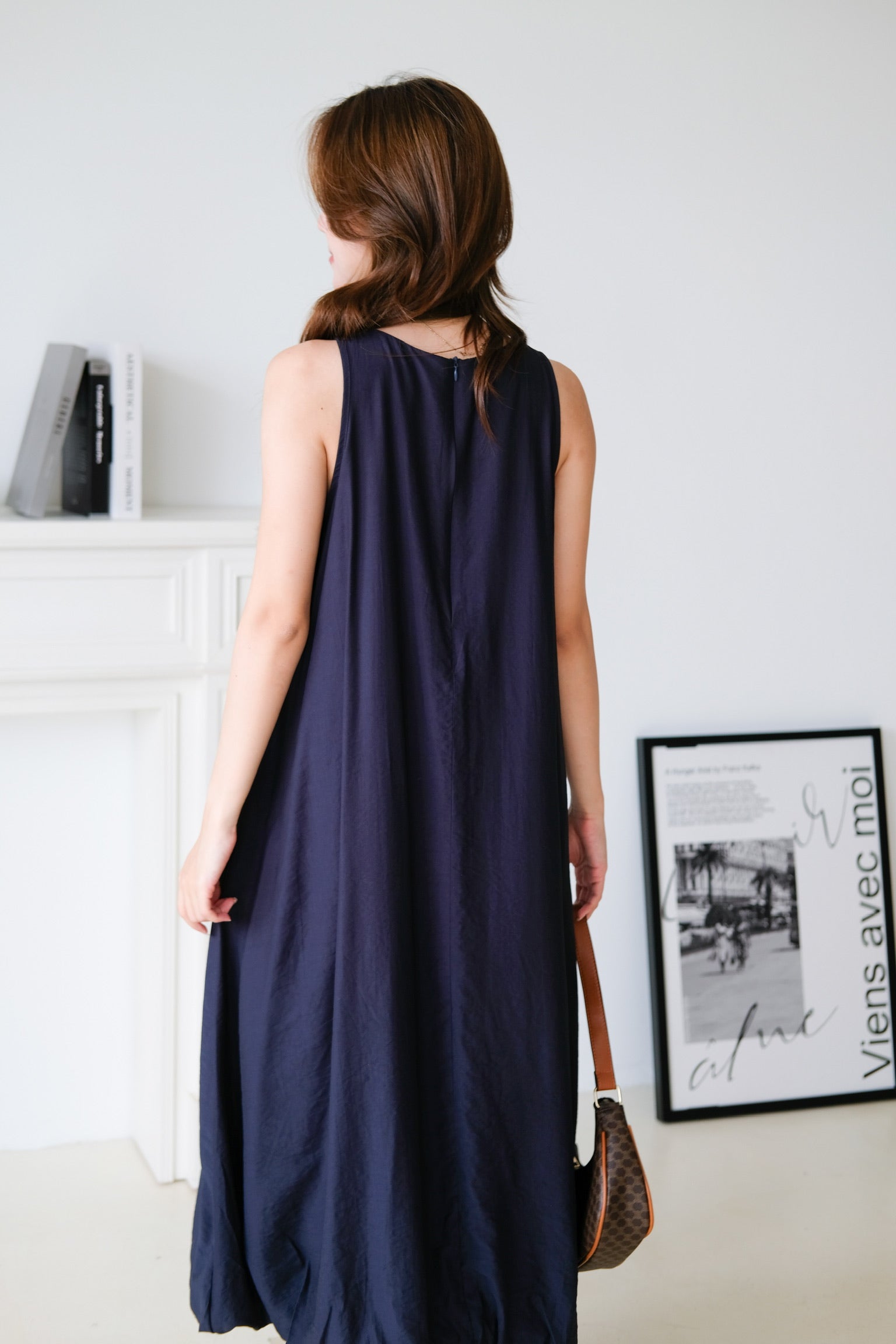 Weekend Maxi Shift Dress (Navy Blue)