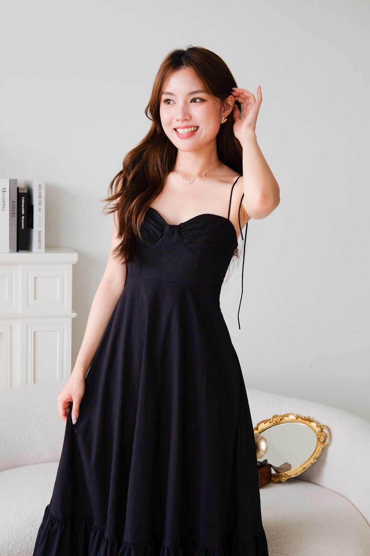 Delanie Sweetheart Ruffle Maxi Dress (Black)