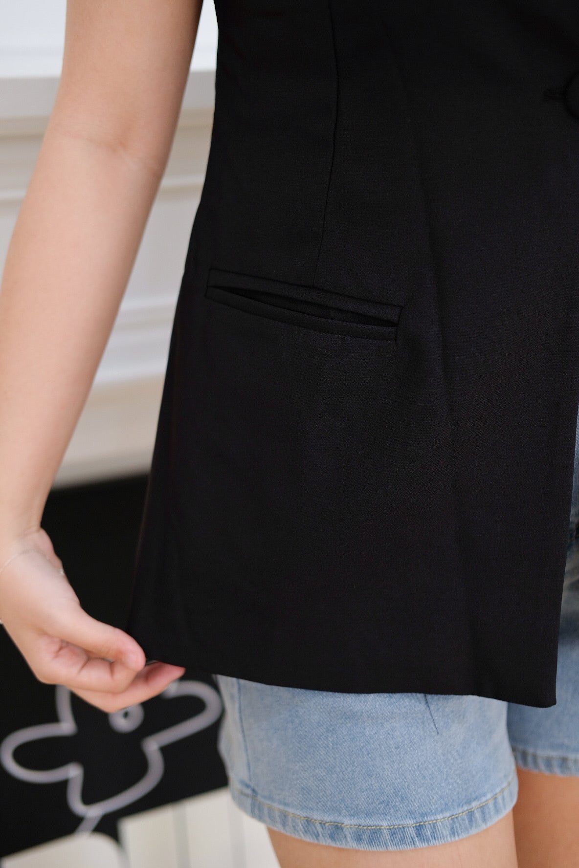 Blazer Vest Button Outerwear (Black)
