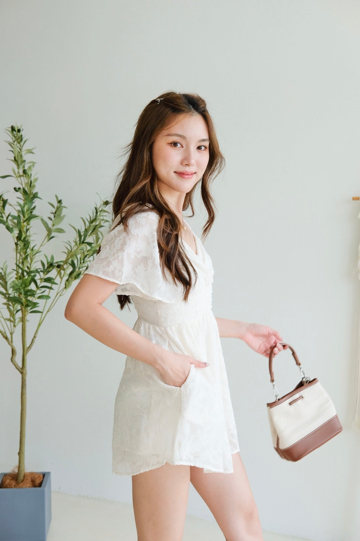 Eloise Flutter Sleeve Dress (Cream)