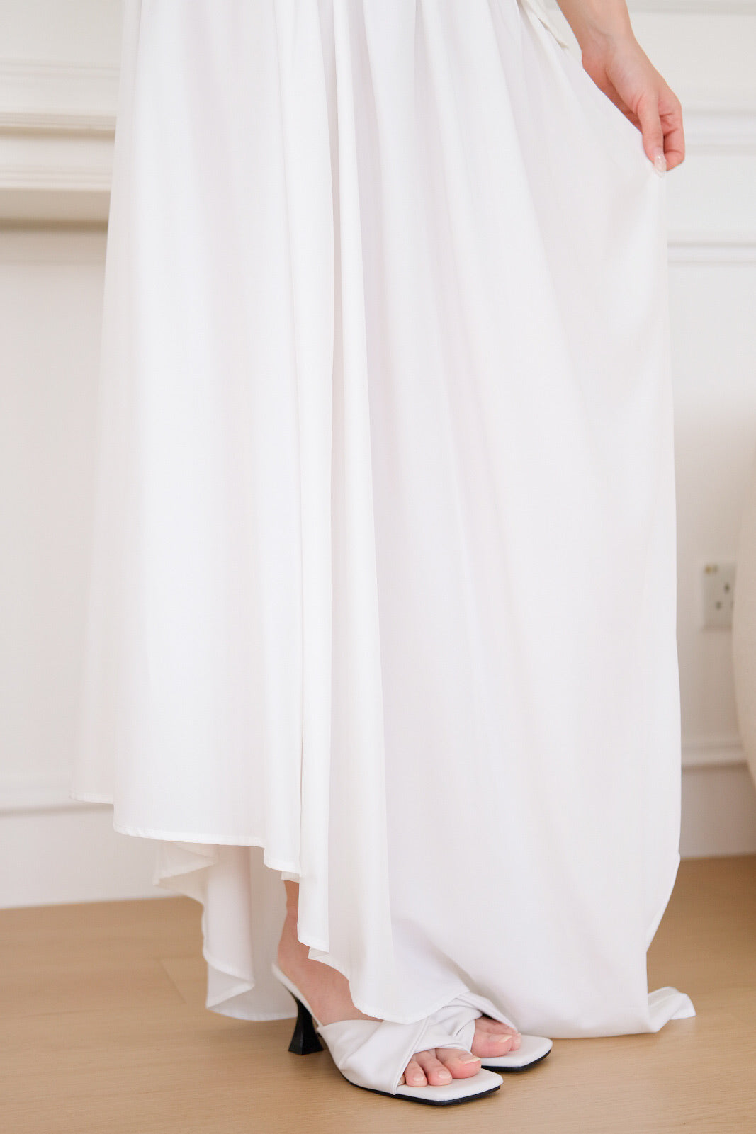 Kellie Asymmetrical Tube Maxi Dress (White)