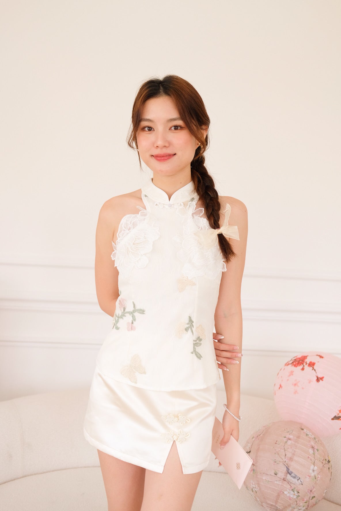 檀宁 Tan Ning Floral Lace Halter Top (Cream)