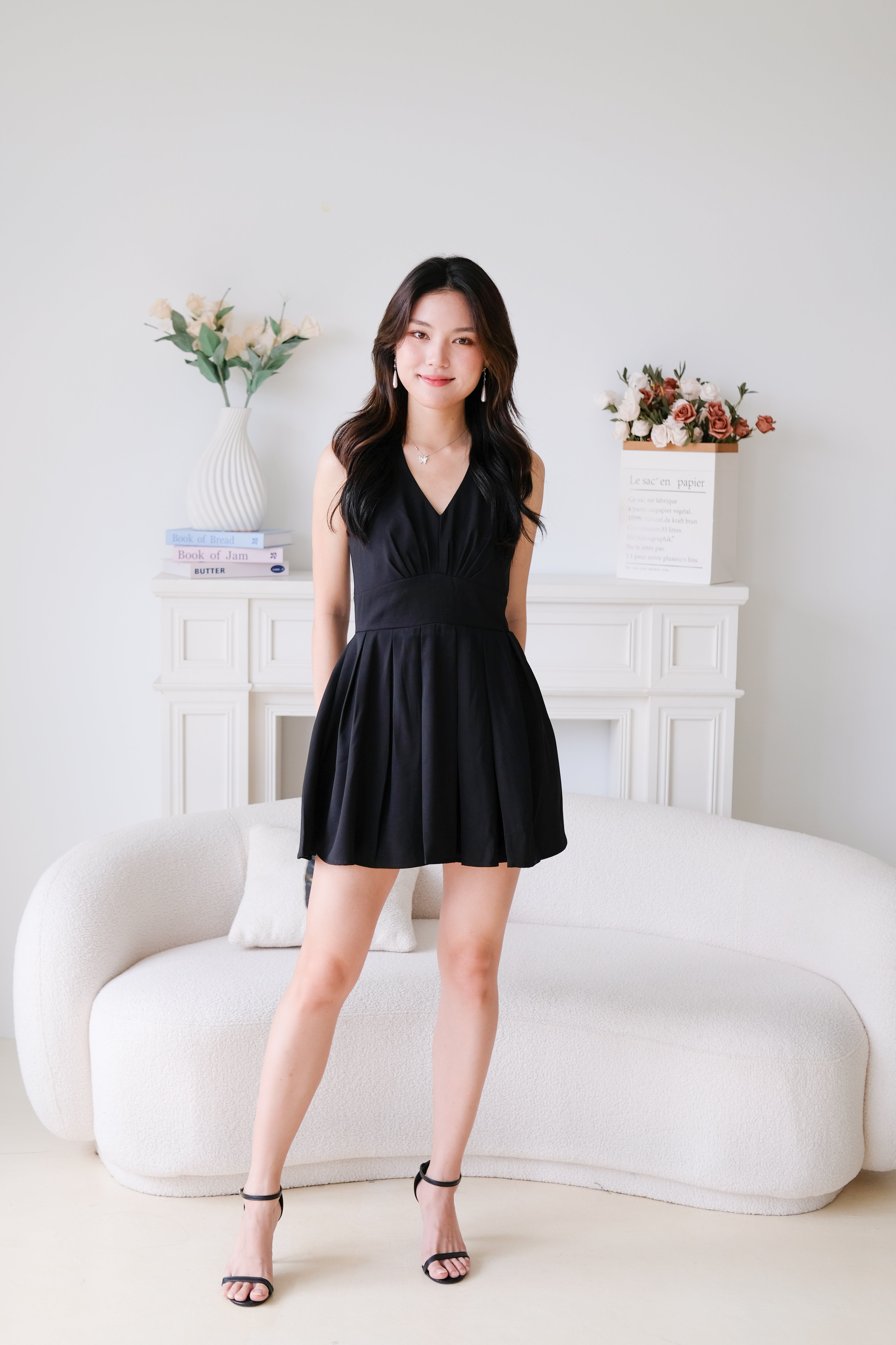 Moon Halter Pleat Dress (Black)