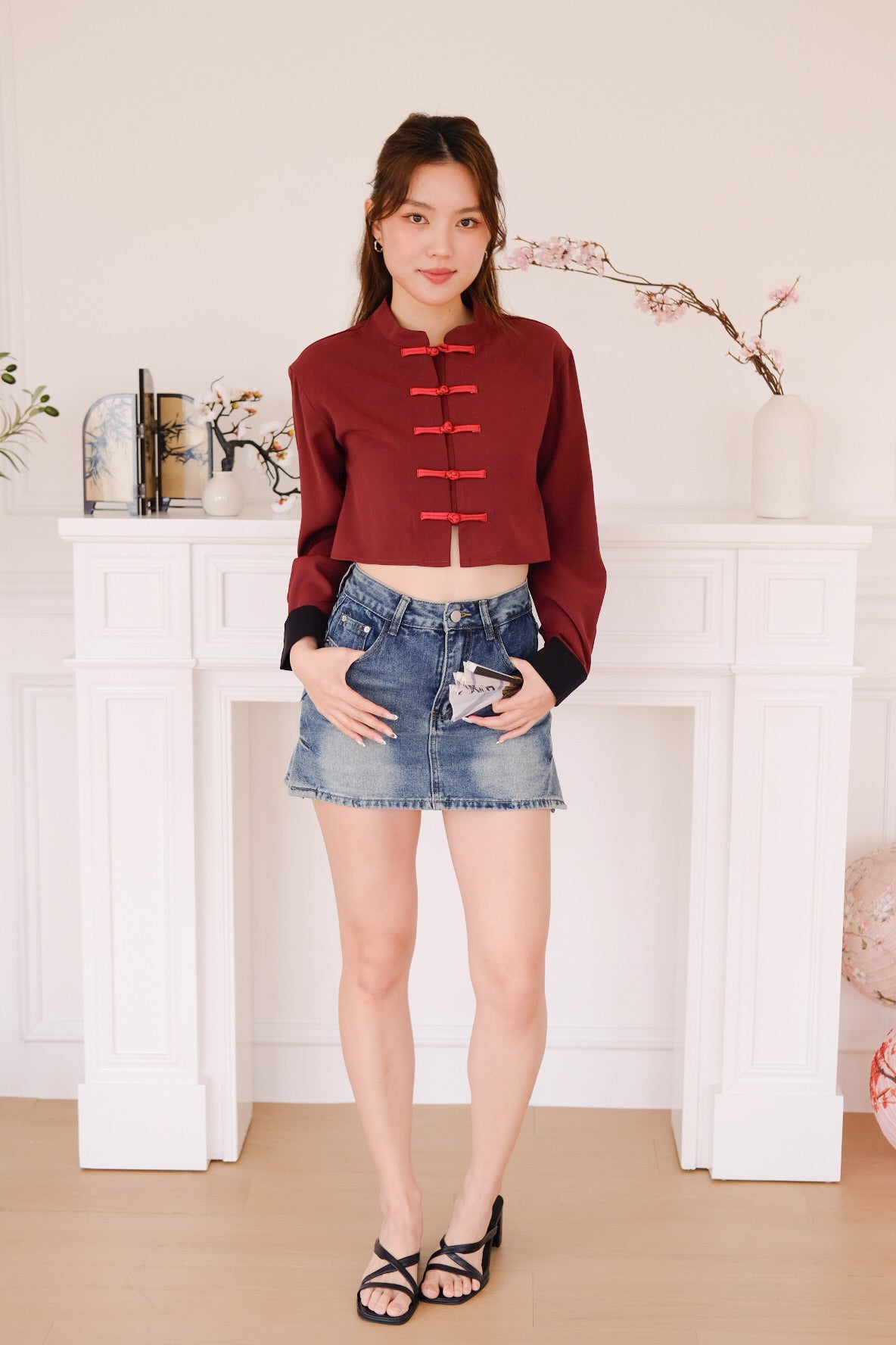 和妍 Yan Long Sleeves Crop Top (Wine)