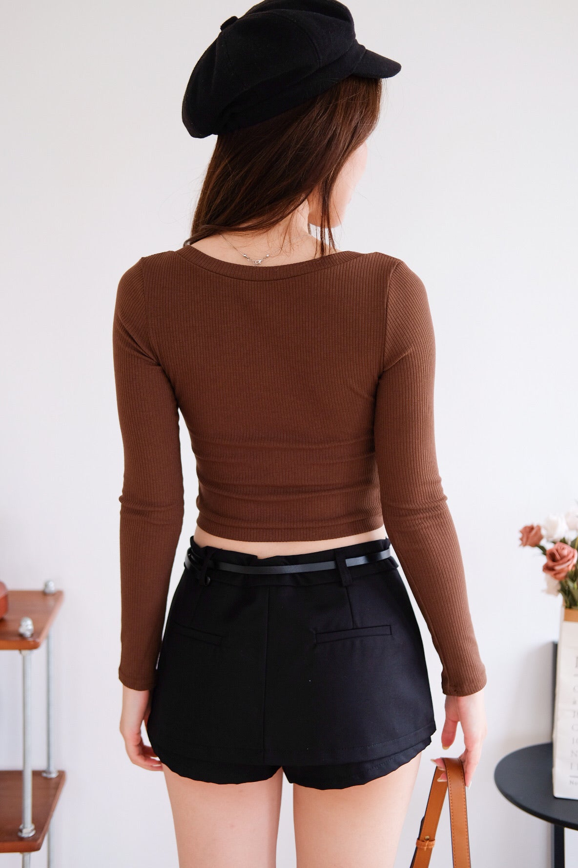 Lucine Ribbed Long Sleeves Crop Top (Mocha)