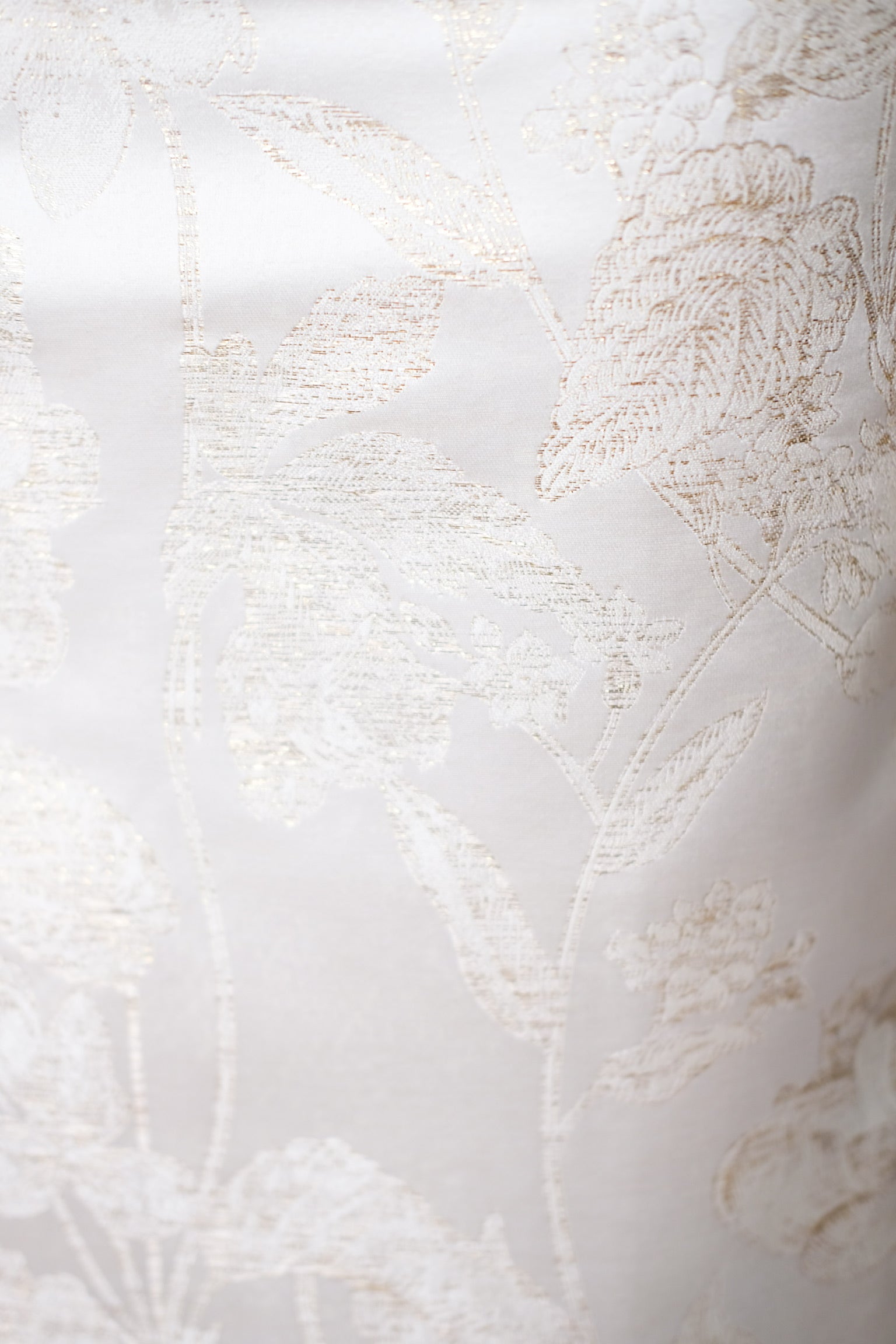 Yan Xi Halter Maxi Cheongsam Set (Cream Gold)