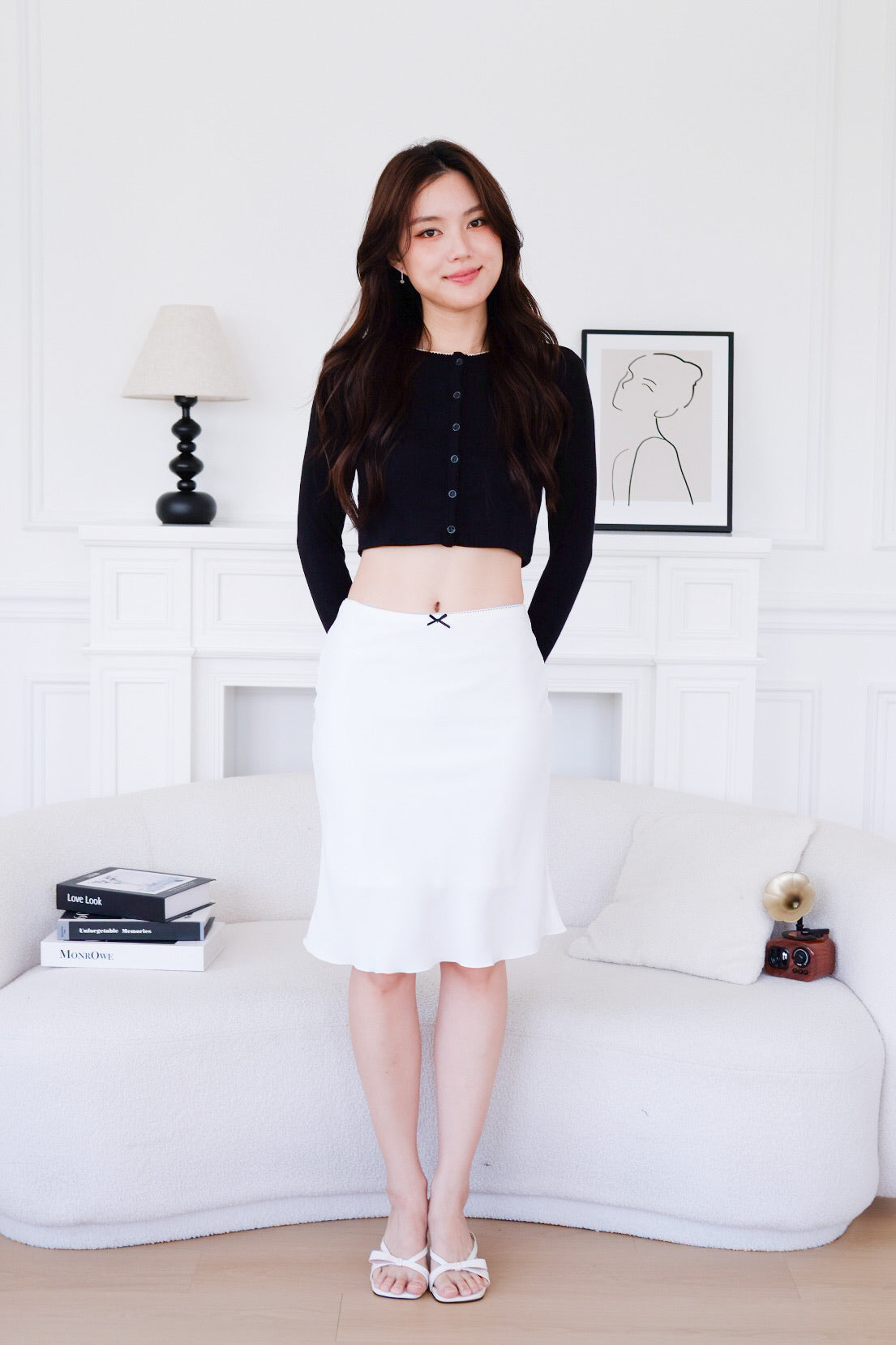 Clarise Mini Bow Knee Length Flare Skirt (Plain White)