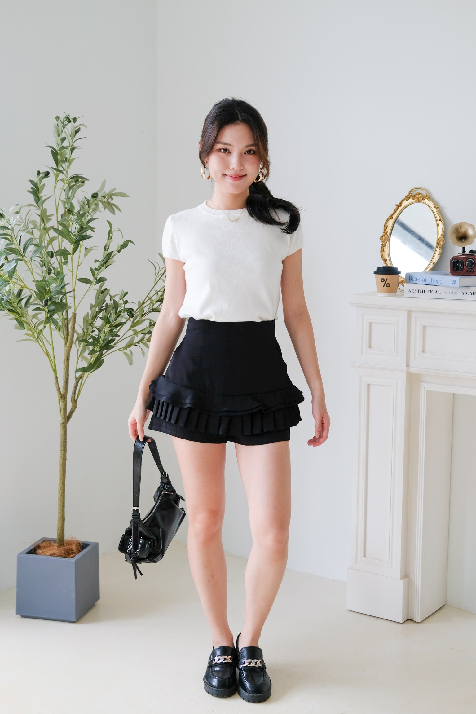 Lyra Ruffle Pleat Skorts (Black)