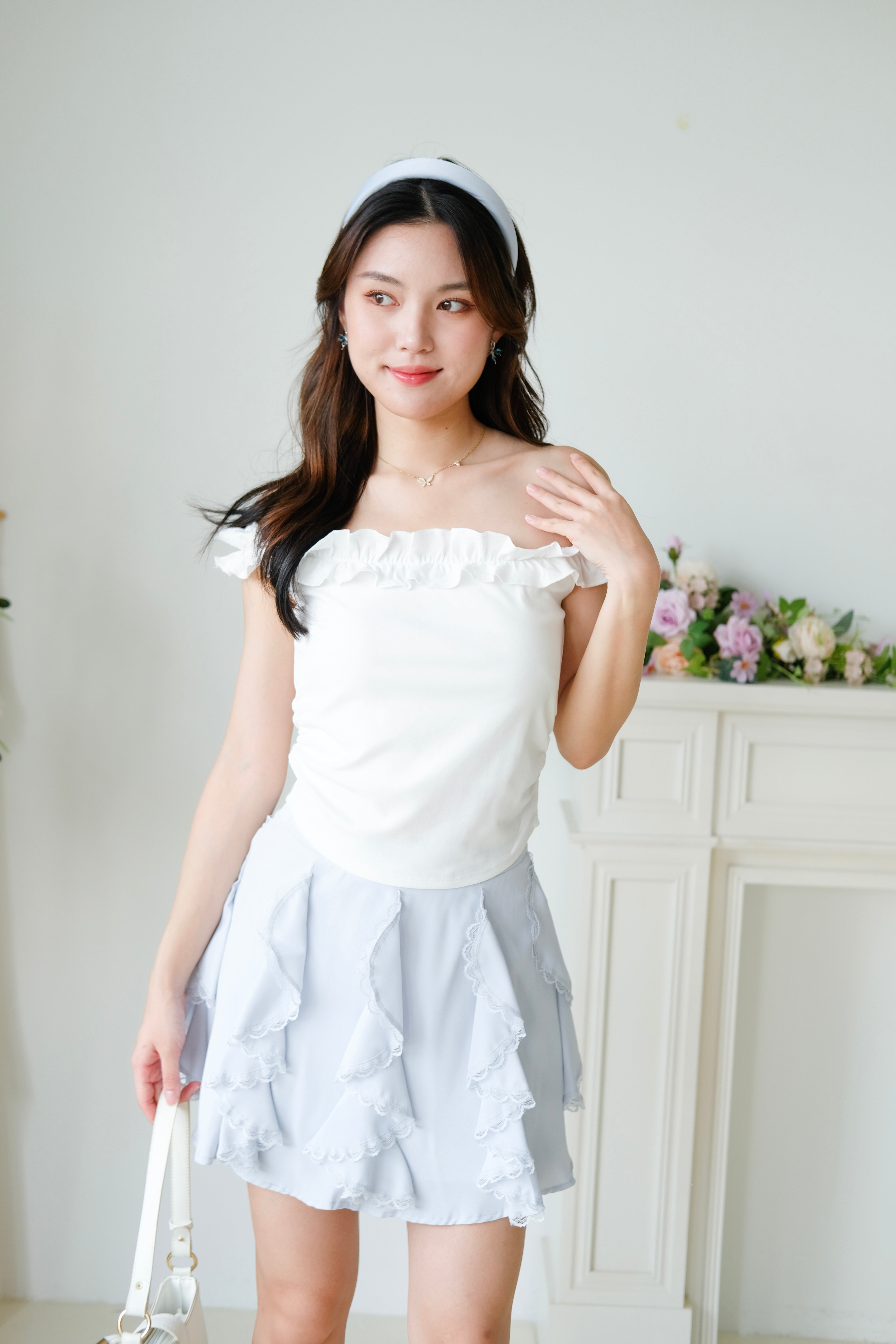 Layla Ruffle Off Shoulder (White)