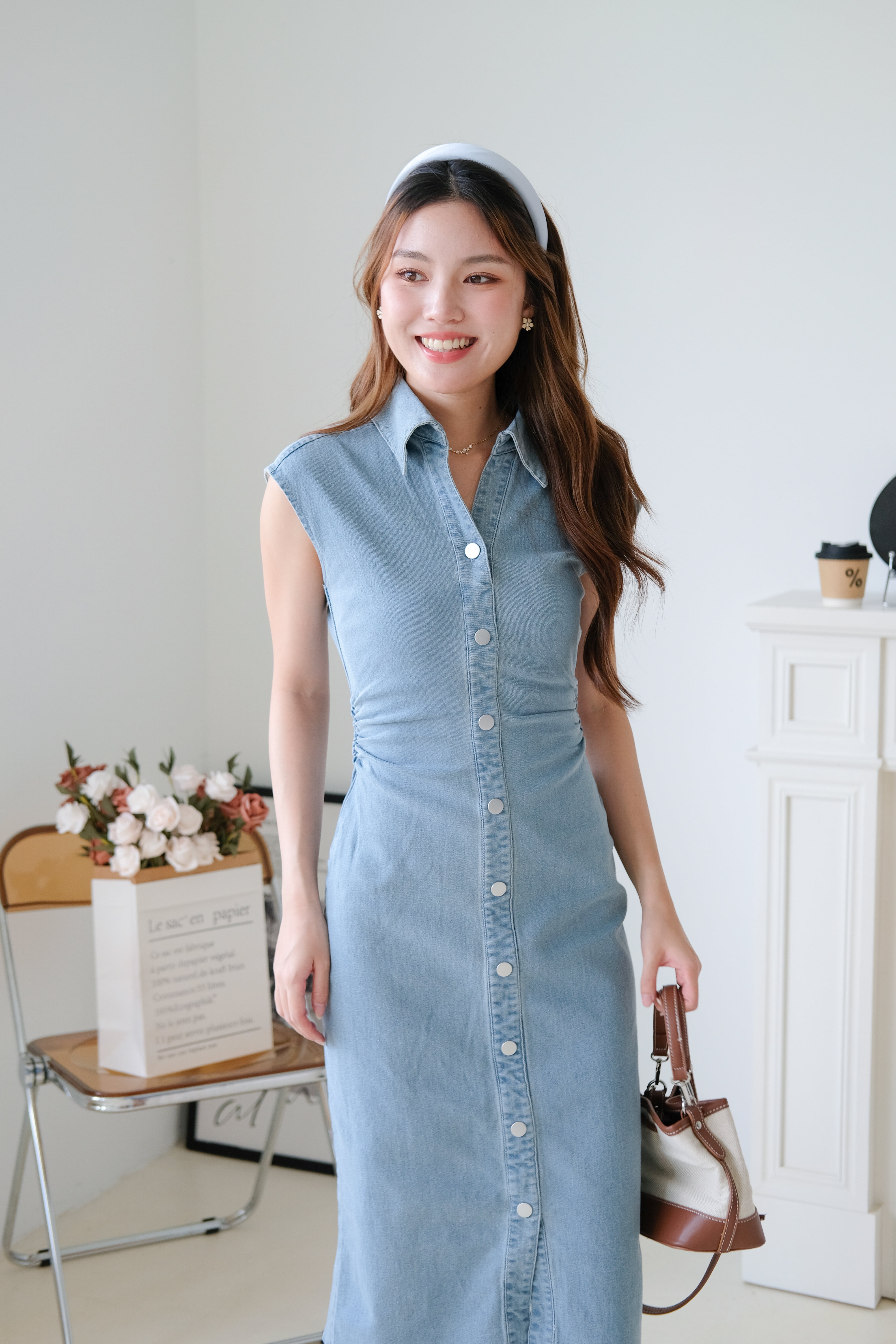 Sophie Collared Denim Maxi Dress (Light Wash)