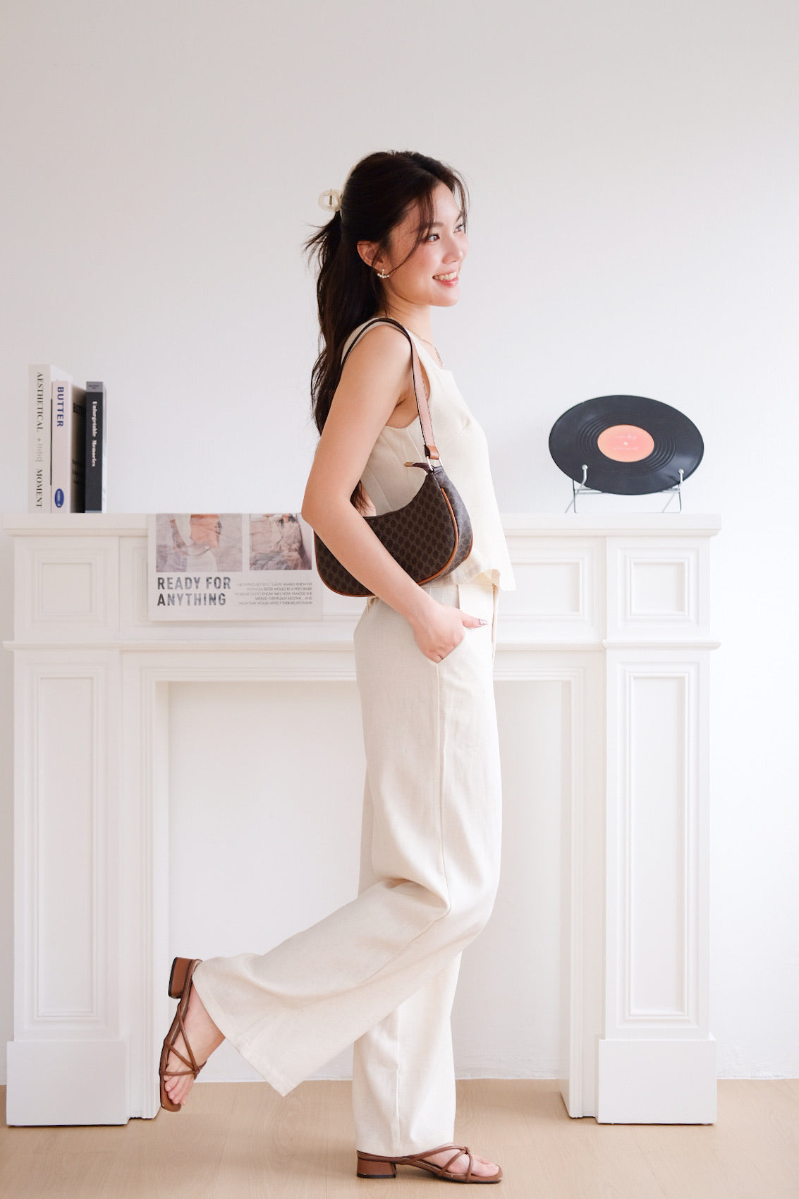 Reagan Square Neck Minimal Set (Beige)