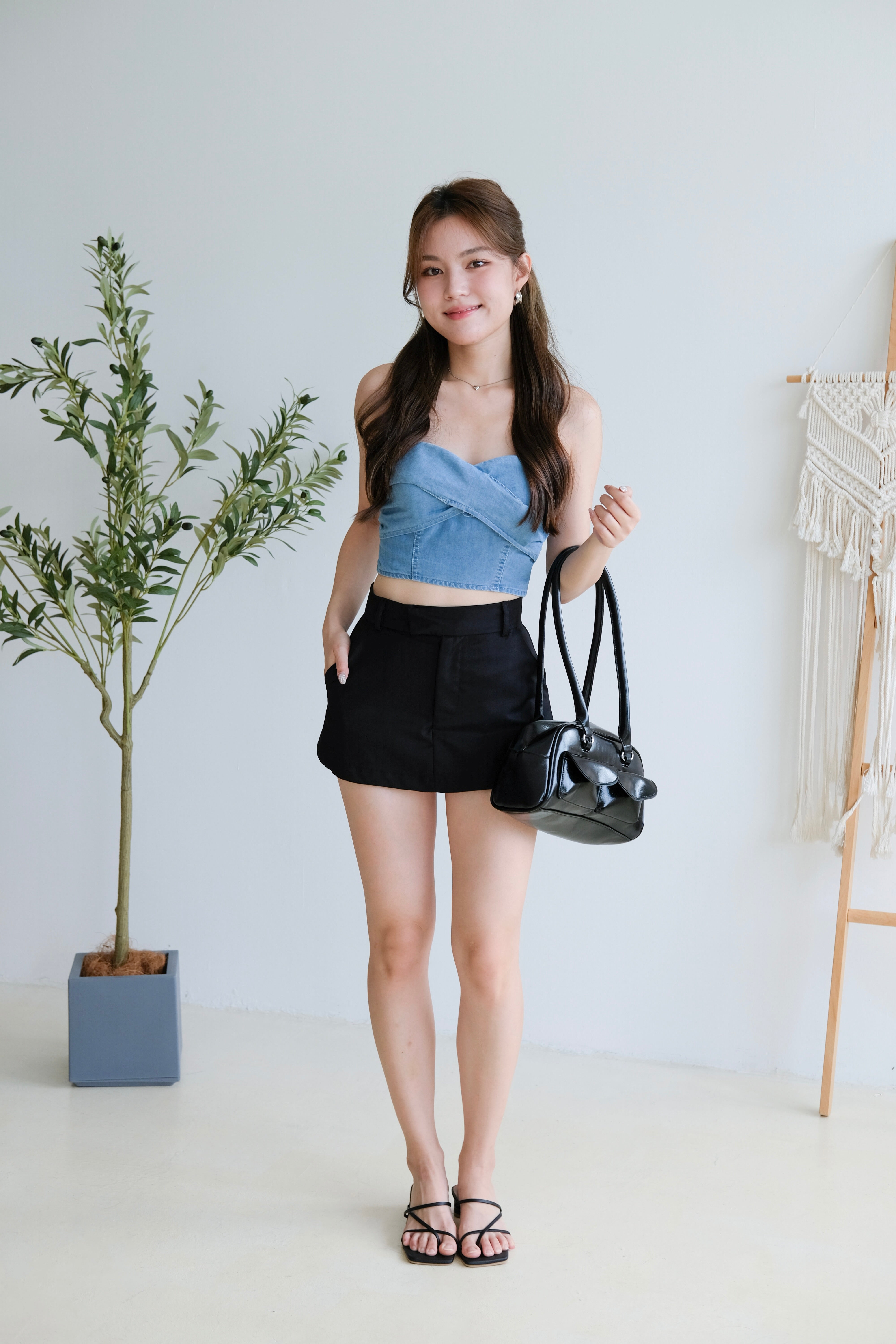 Shyla Sweetheart Denim Padded Crop Top (Light Blue)