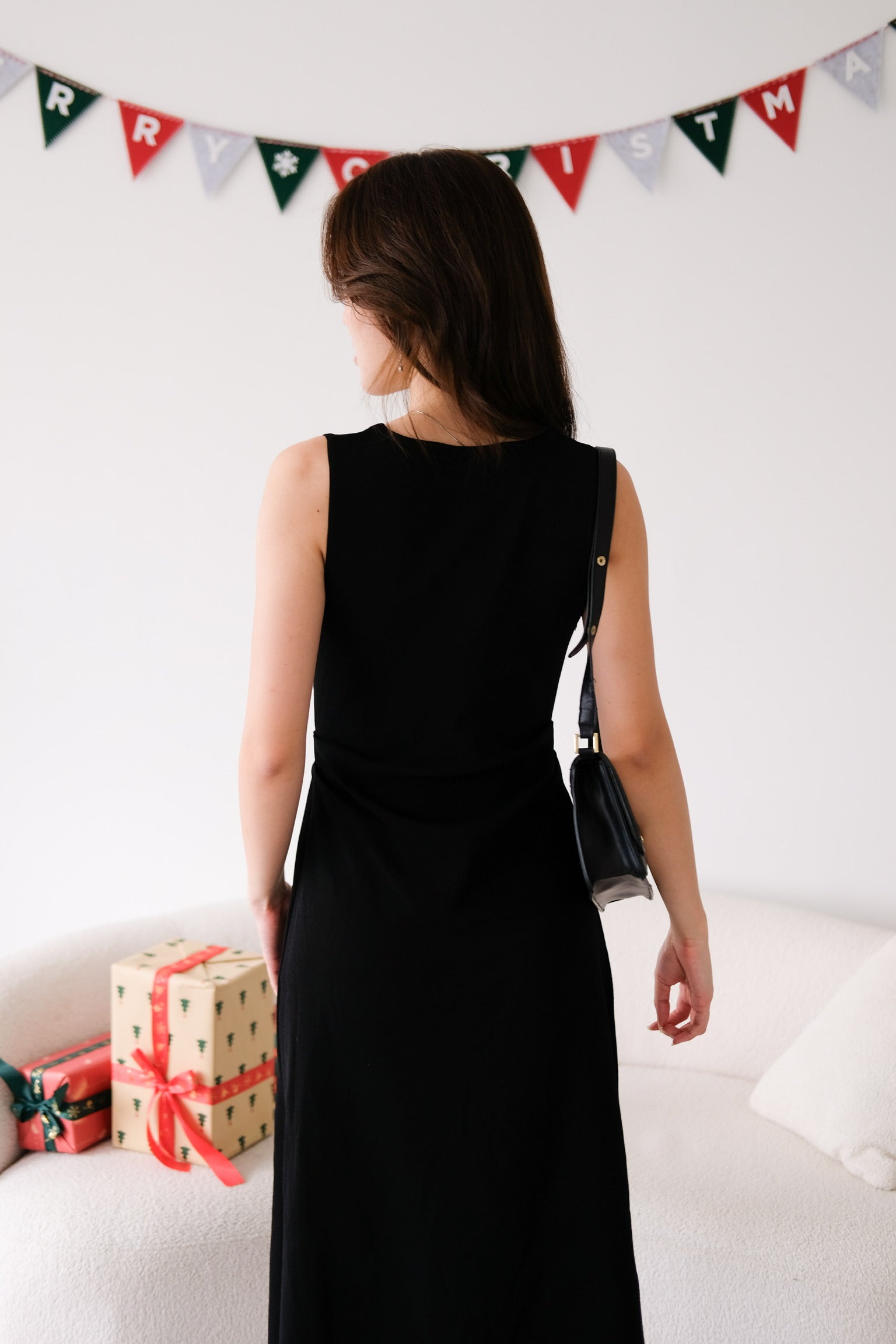 Roxanne Knit Comfy Midaxi Dress (Black)