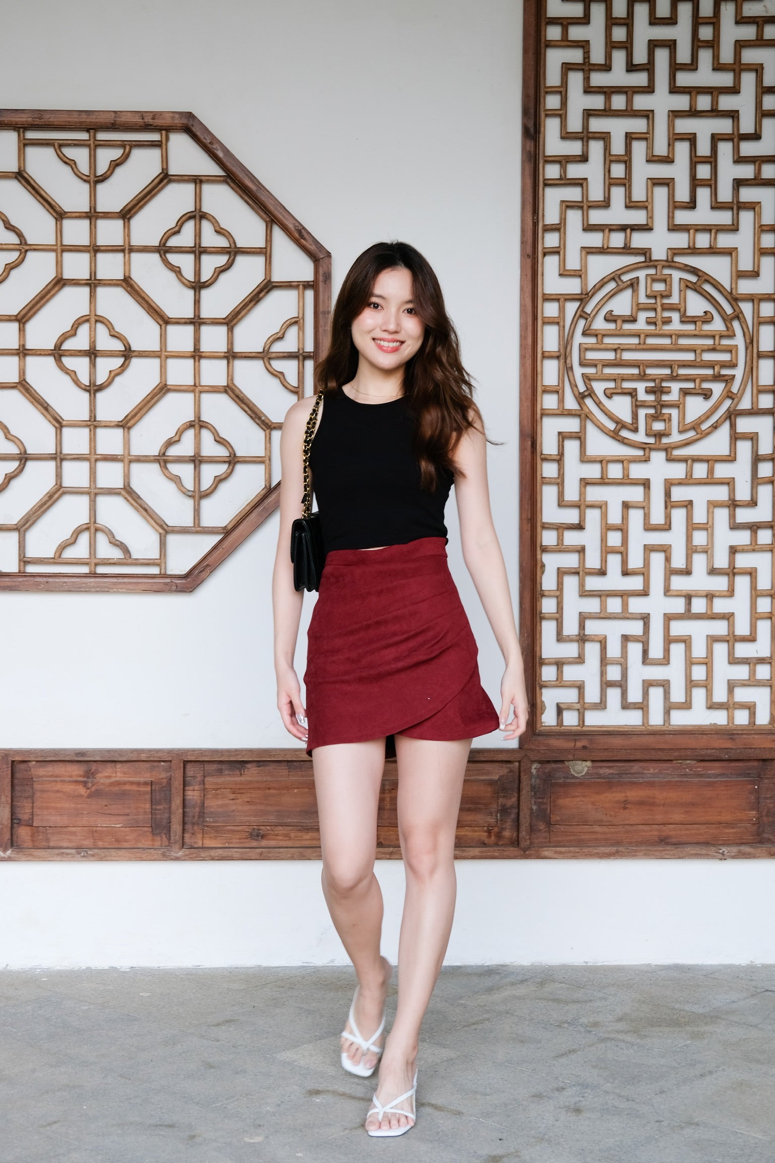 June Basic Halter Crop (Black)