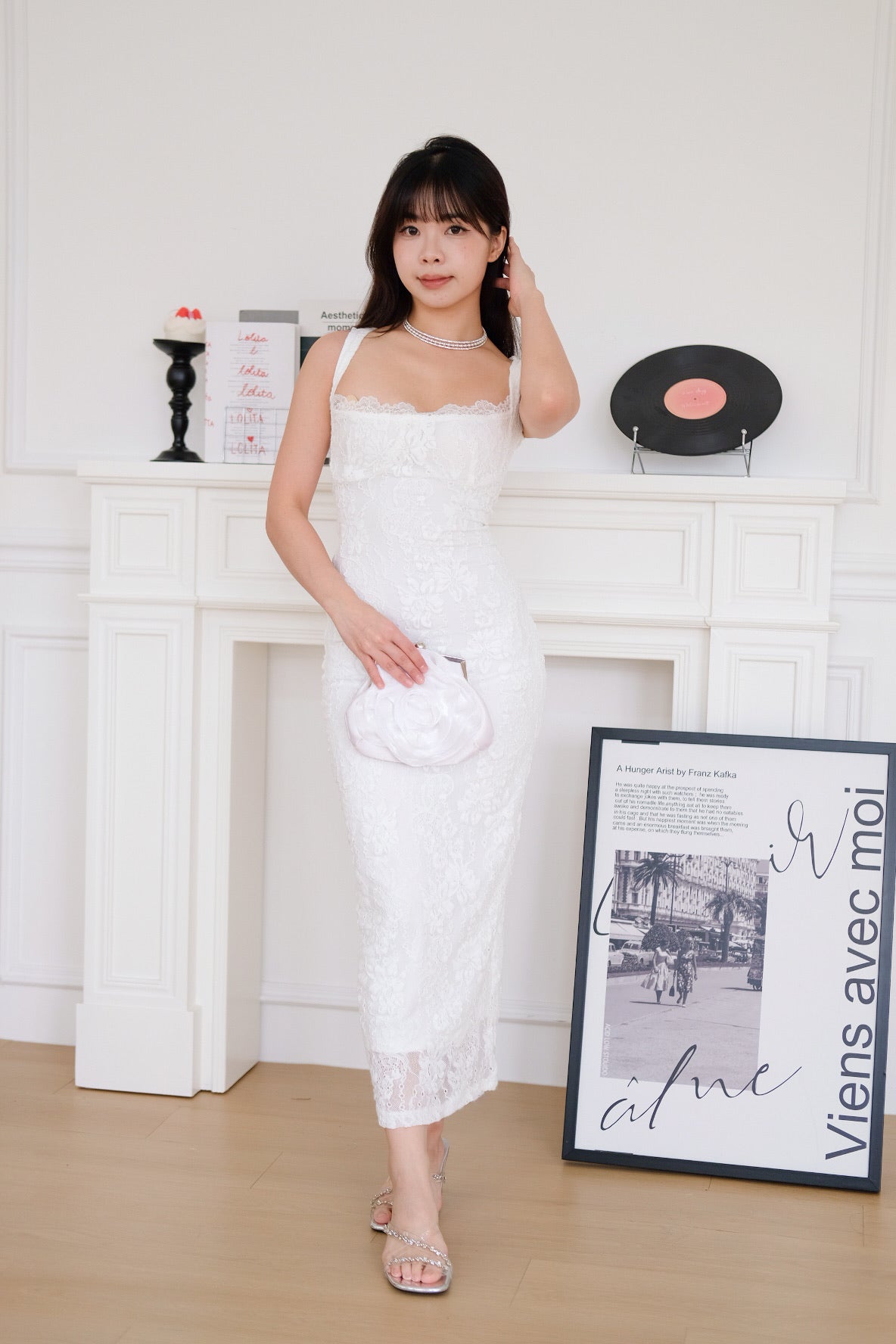 Aralyn Lace Sculpted Bodycon Midi Dress (White)