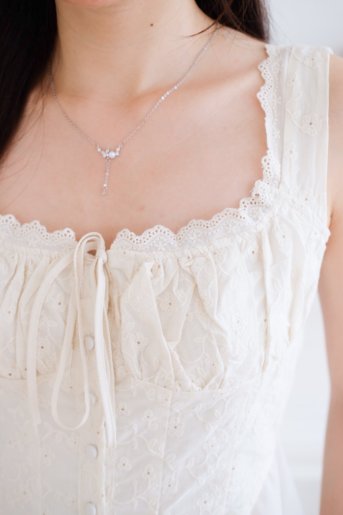 Janice Eyelet Ruched Top (Cream)