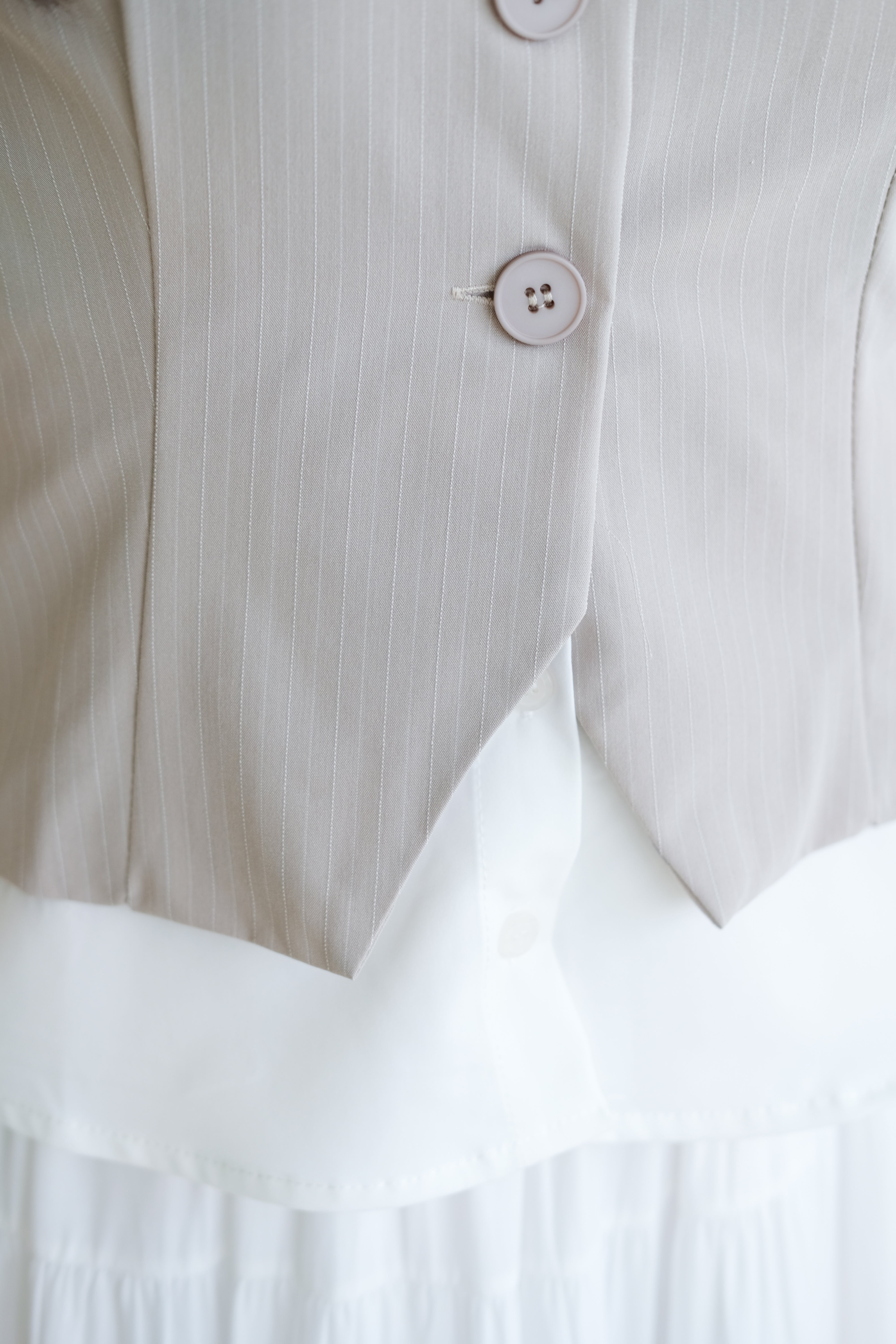 Veen Pinstripe Contrast Vest Top (Light Grey)